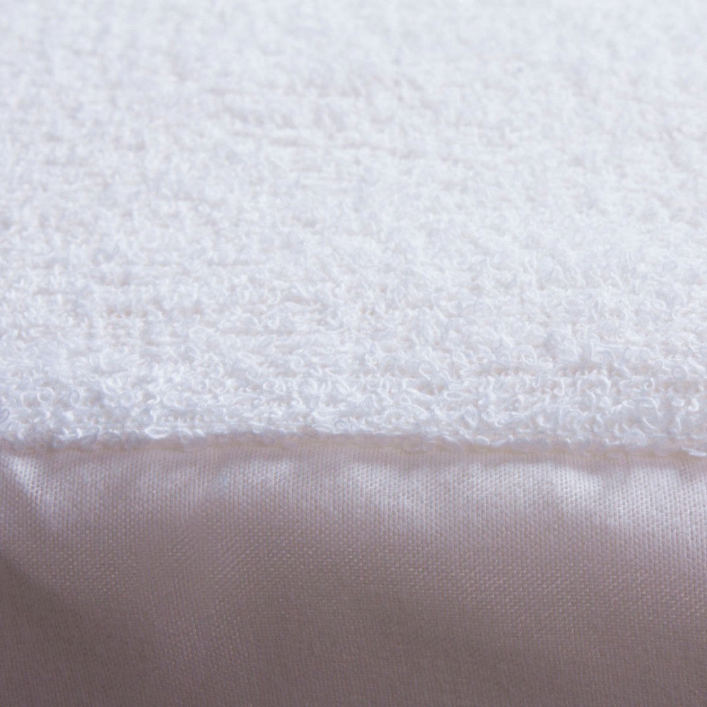 Protetor de colchão impermeável em tecido atoalhado