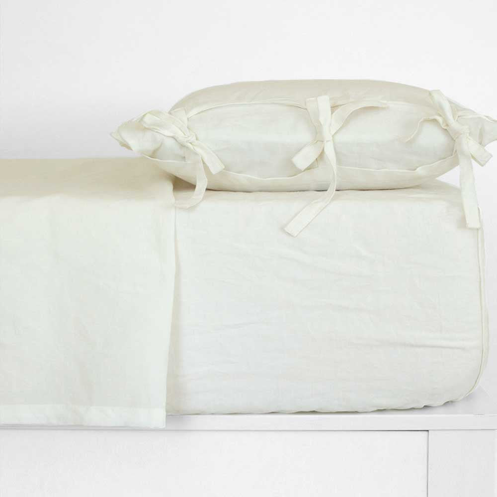 Jogo de lençóis de linho branco