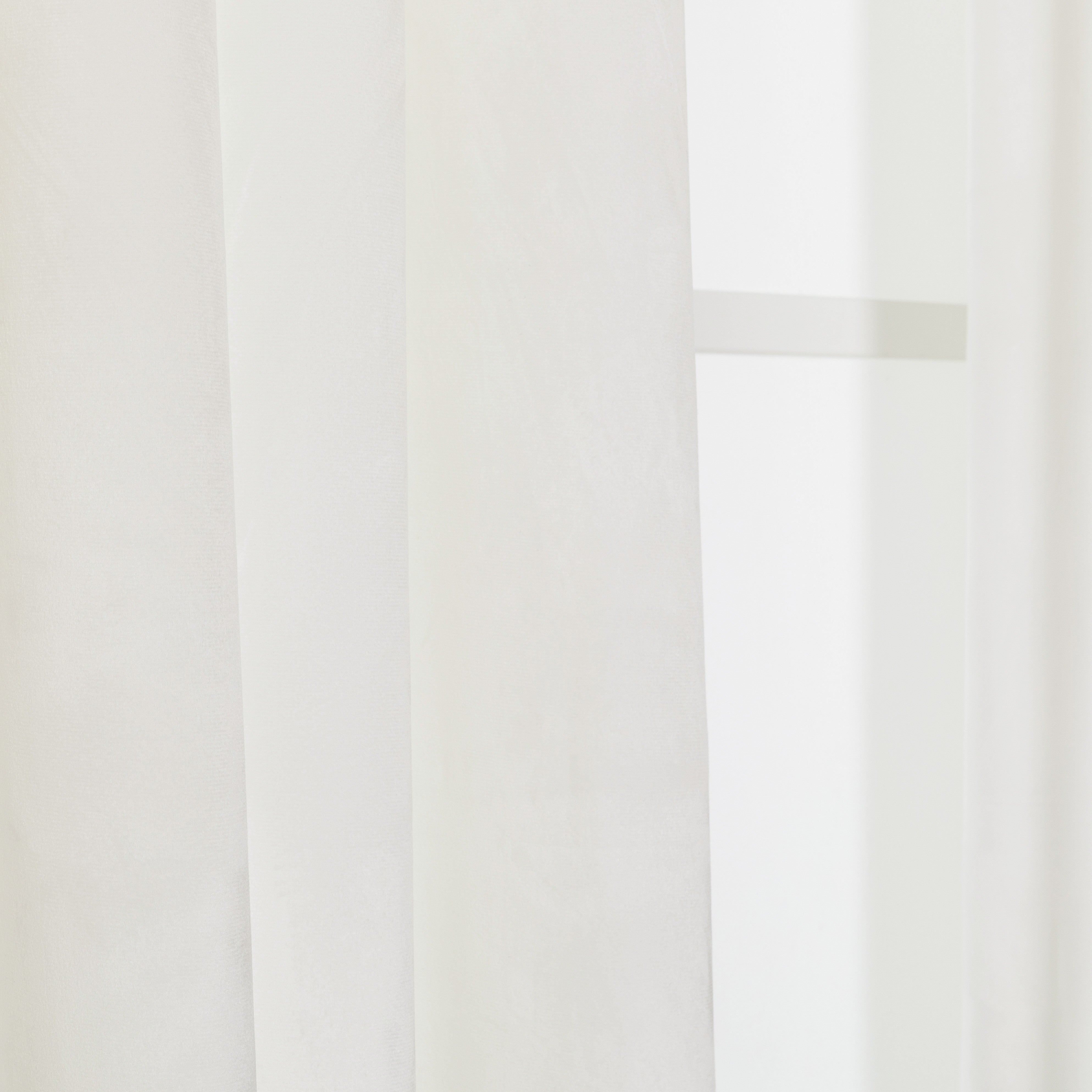 Cortina nova, veludo branco