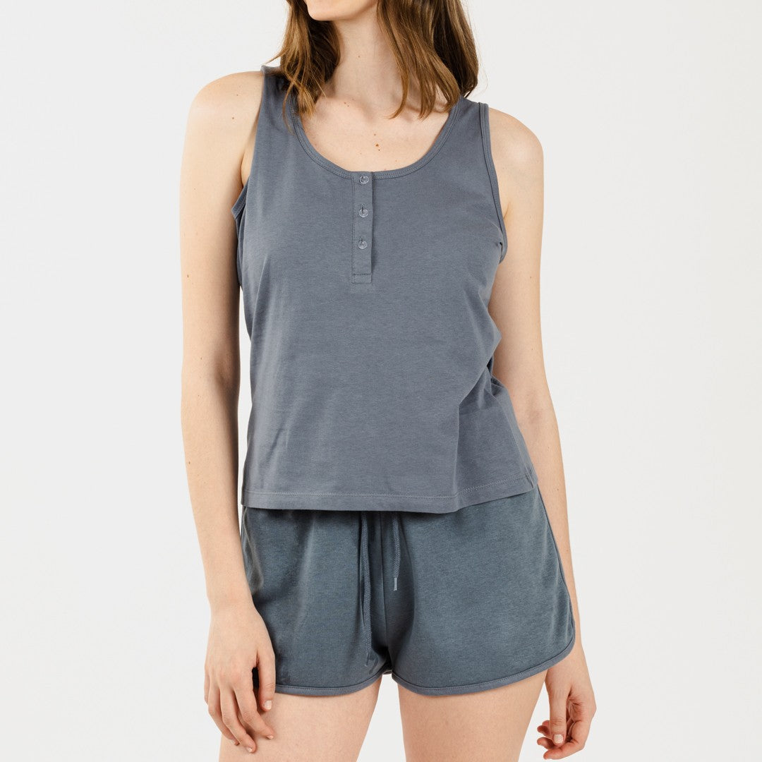 Conjunto de moletom feminino com shorts na cor índigo