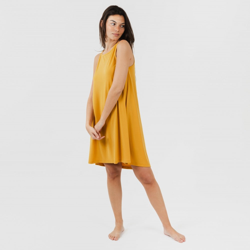 Vestido curto de crepe com alças