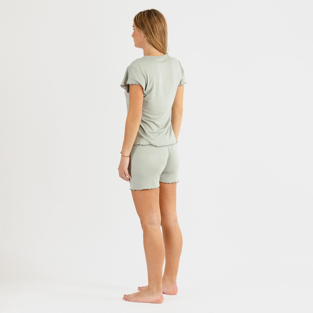 Pijama feminino de manga curta CRT, macio e liso.