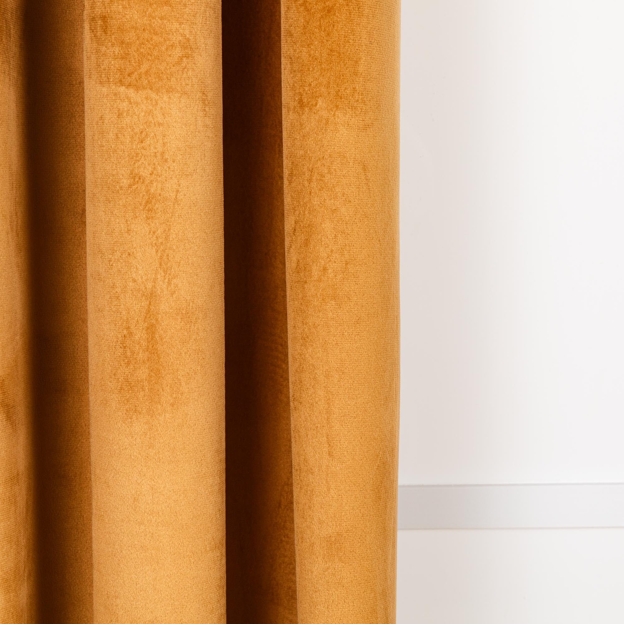 Nova cortina de veludo