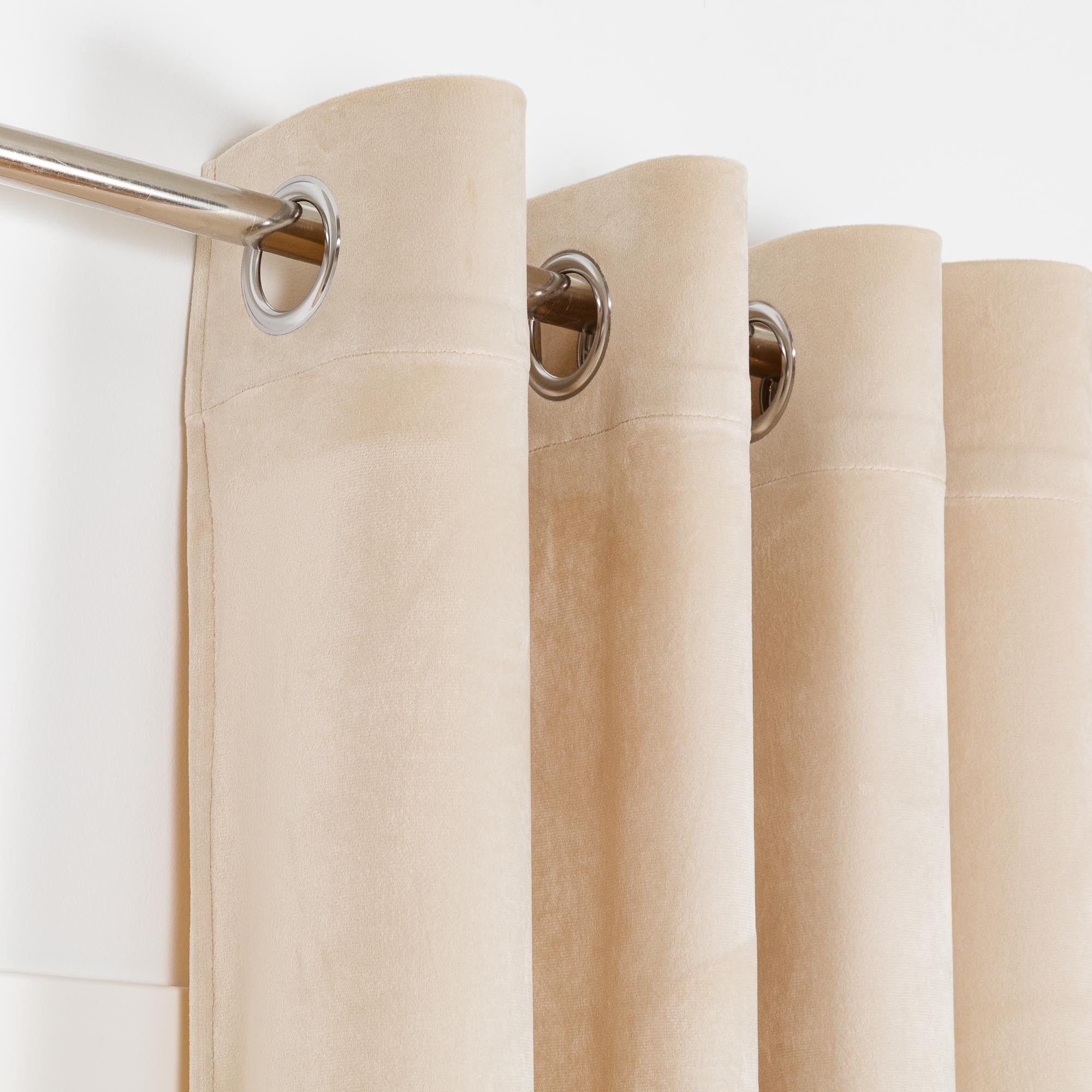 Nova cortina de veludo