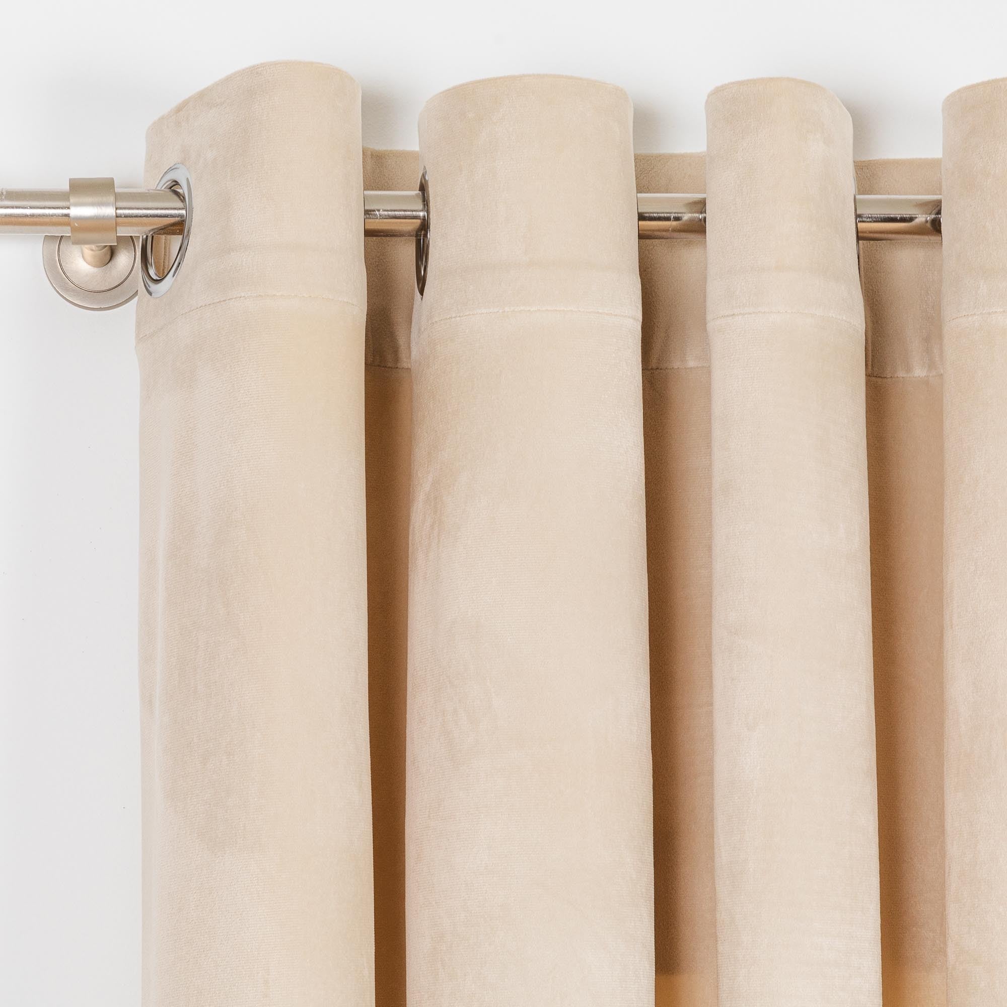 Nova cortina de veludo