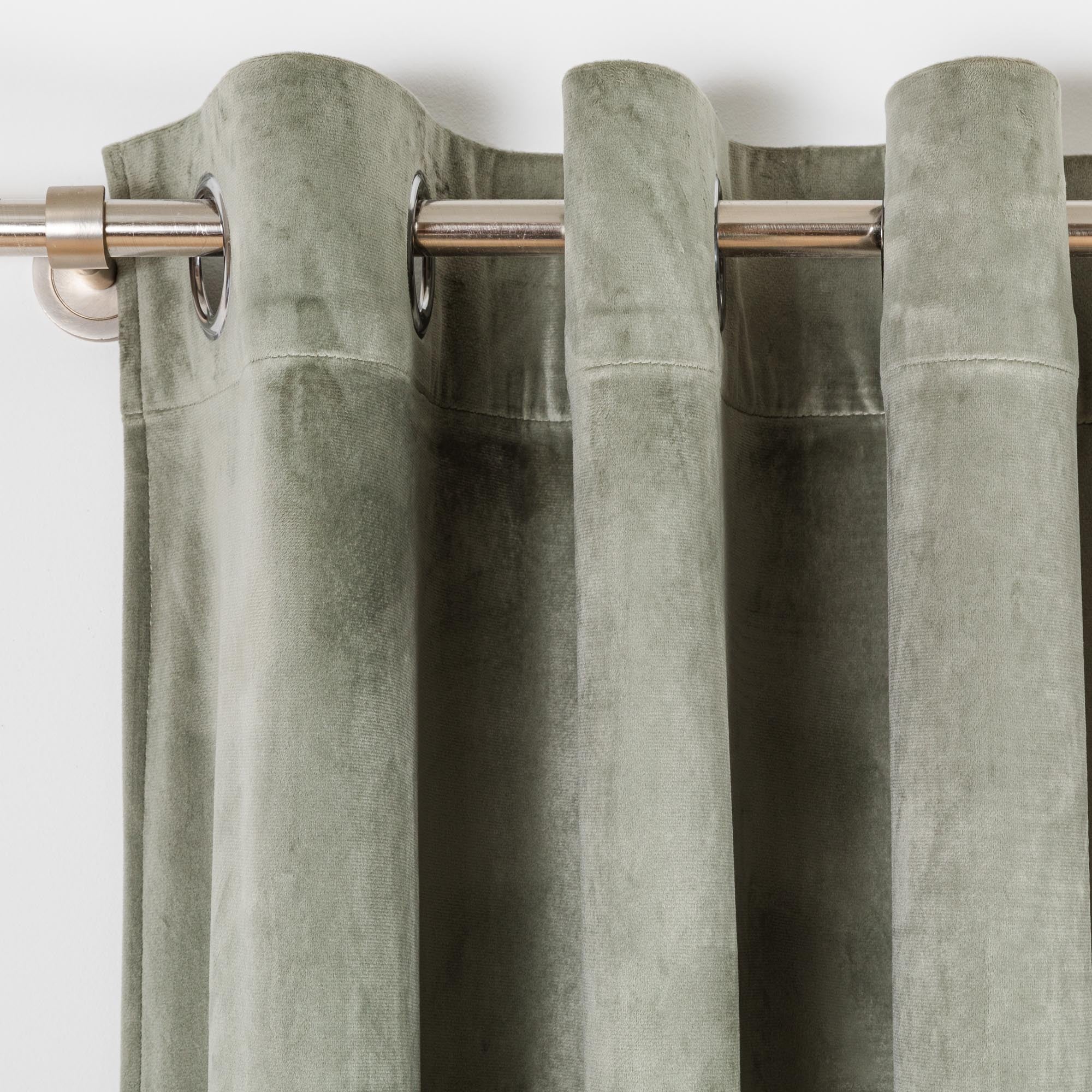 Nova cortina de veludo