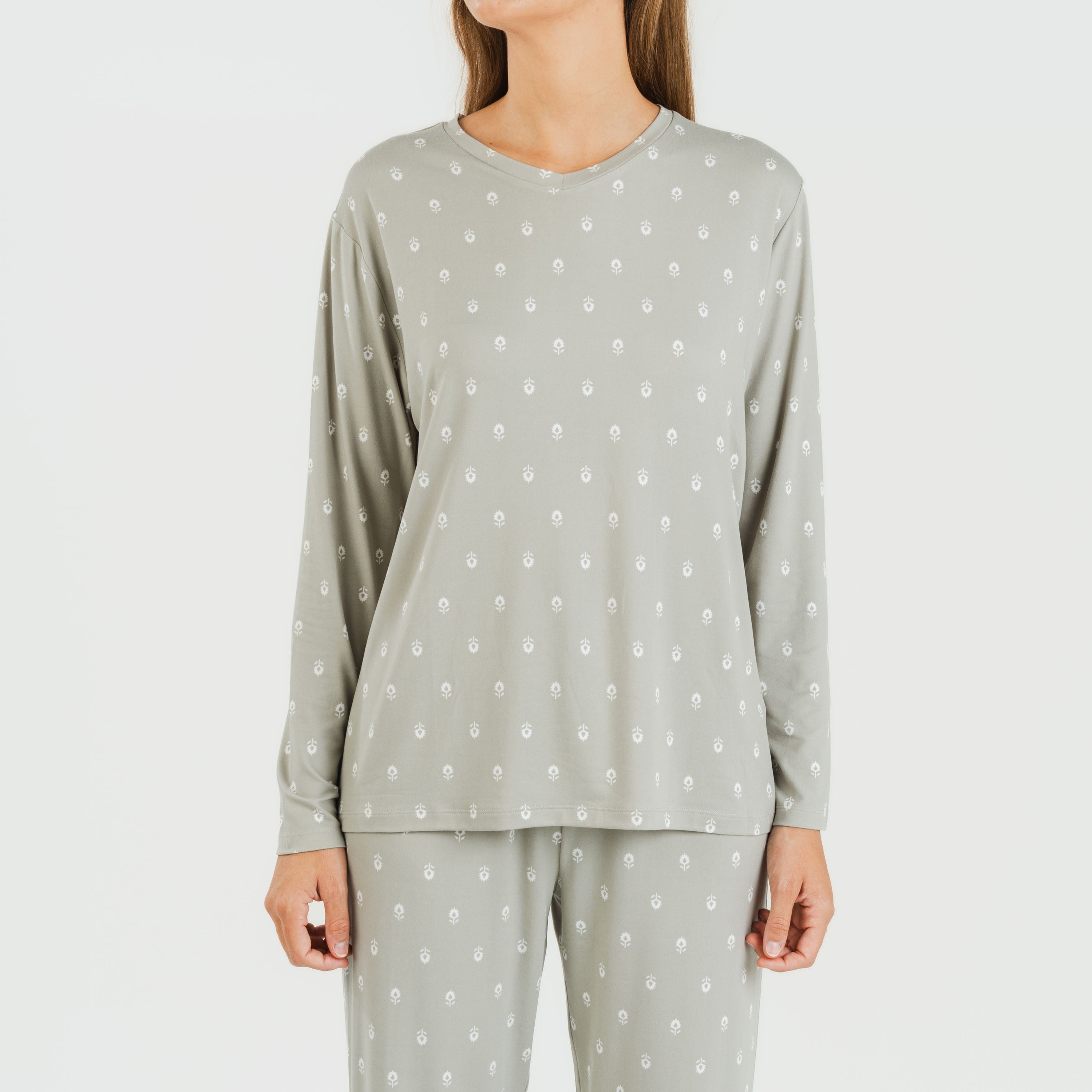 Pijama longo feminino macio verde bebê para caça.