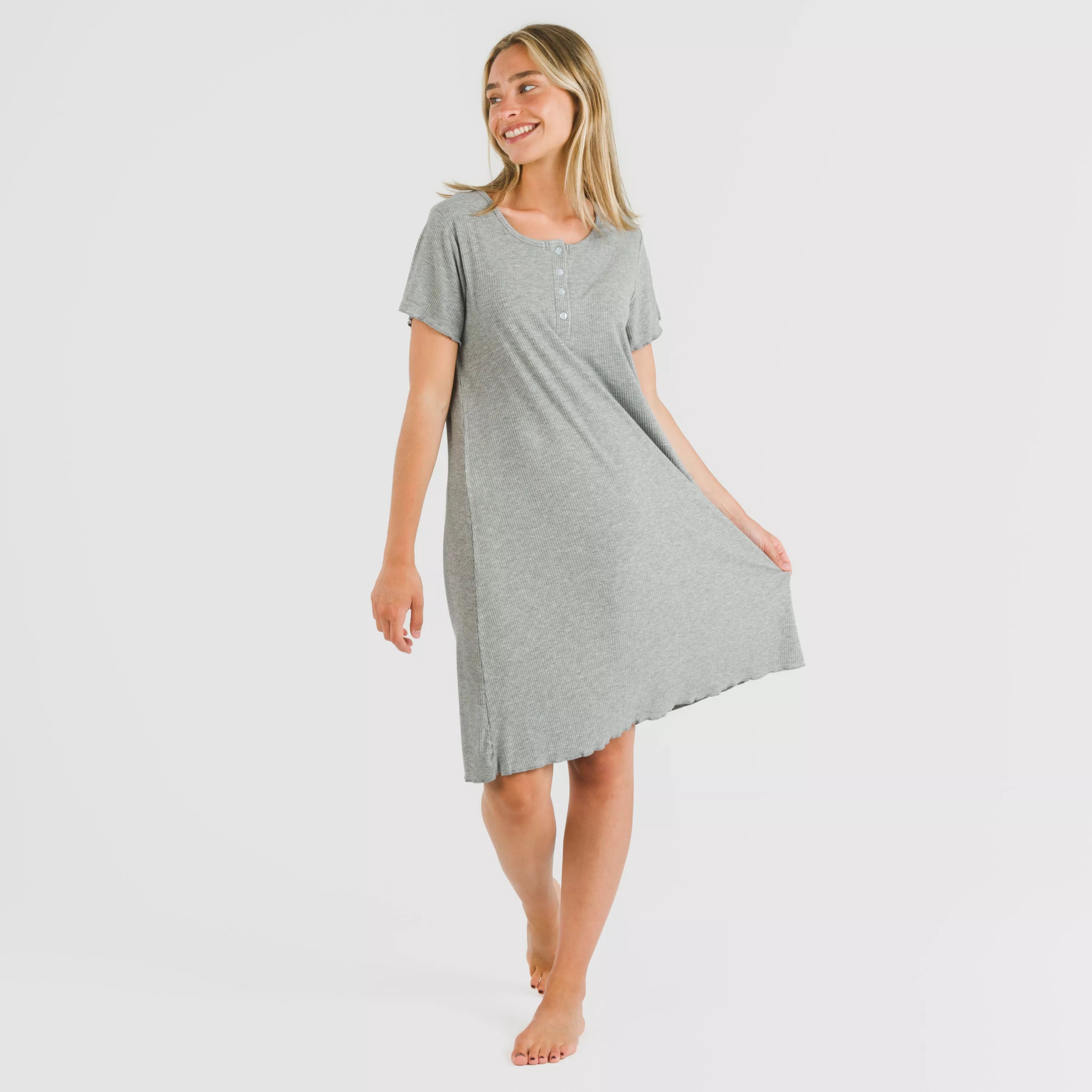 Blusa de manga curta em viscose canelada lisa