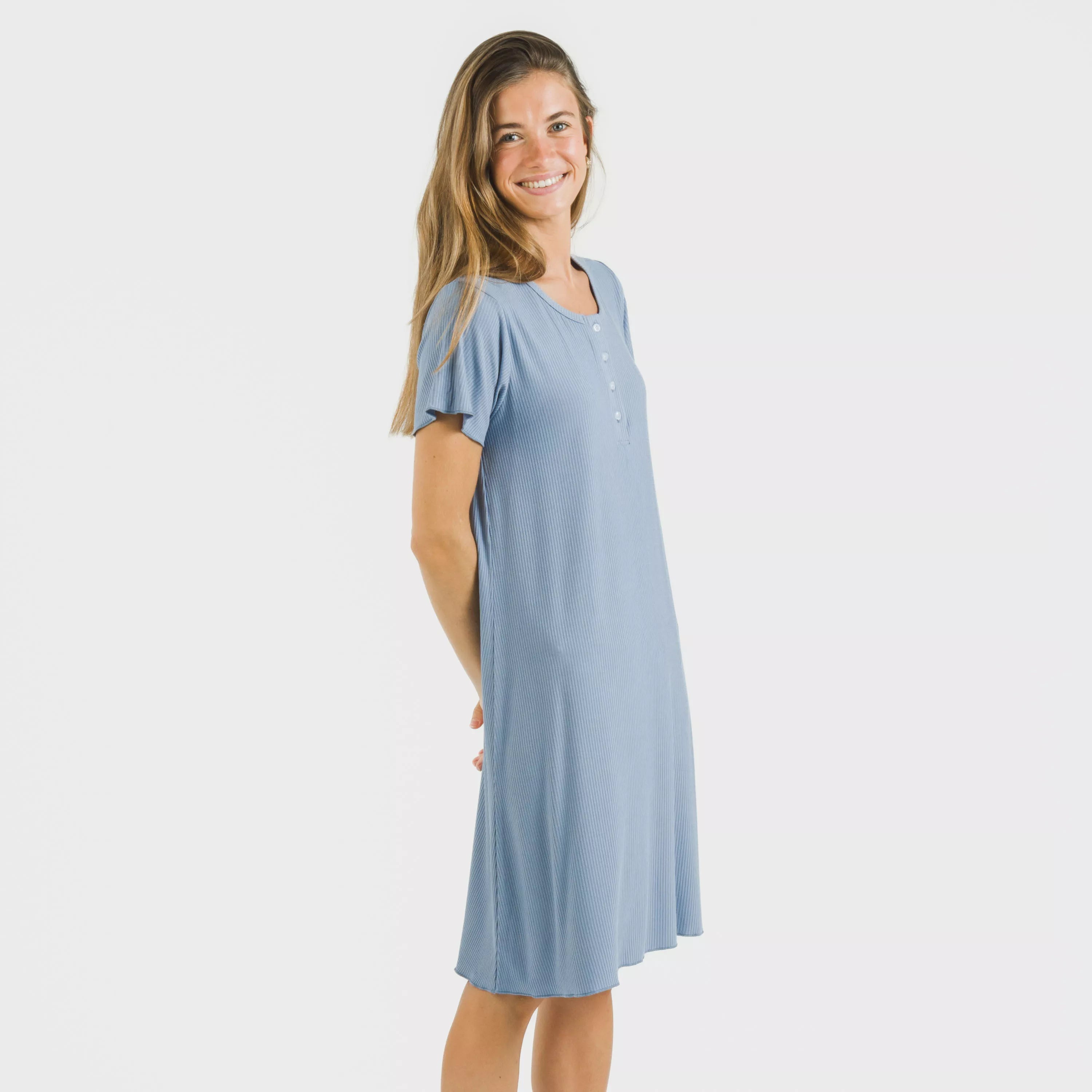 Blusa de manga curta em viscose canelada lisa