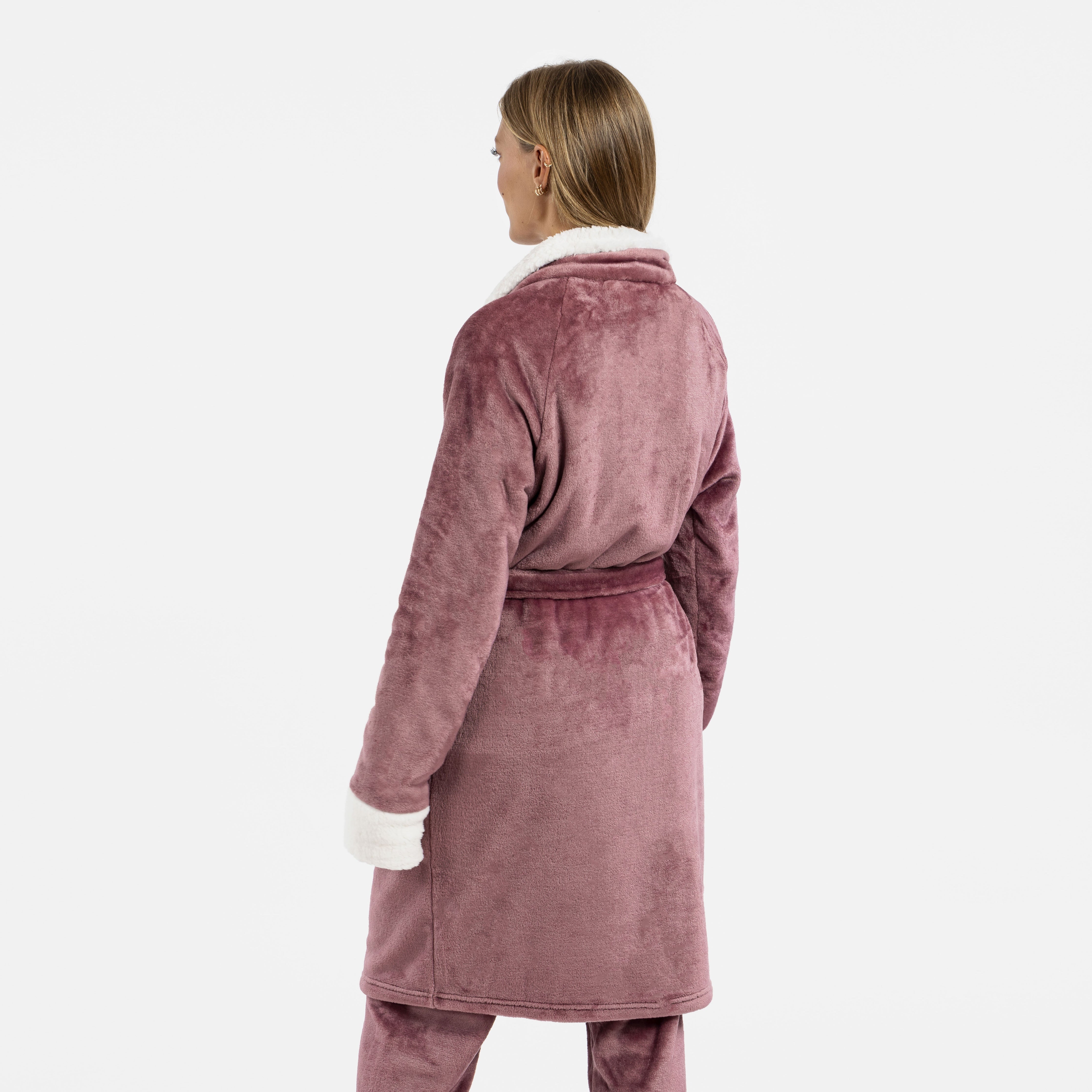 Bata terciopelo sherpa