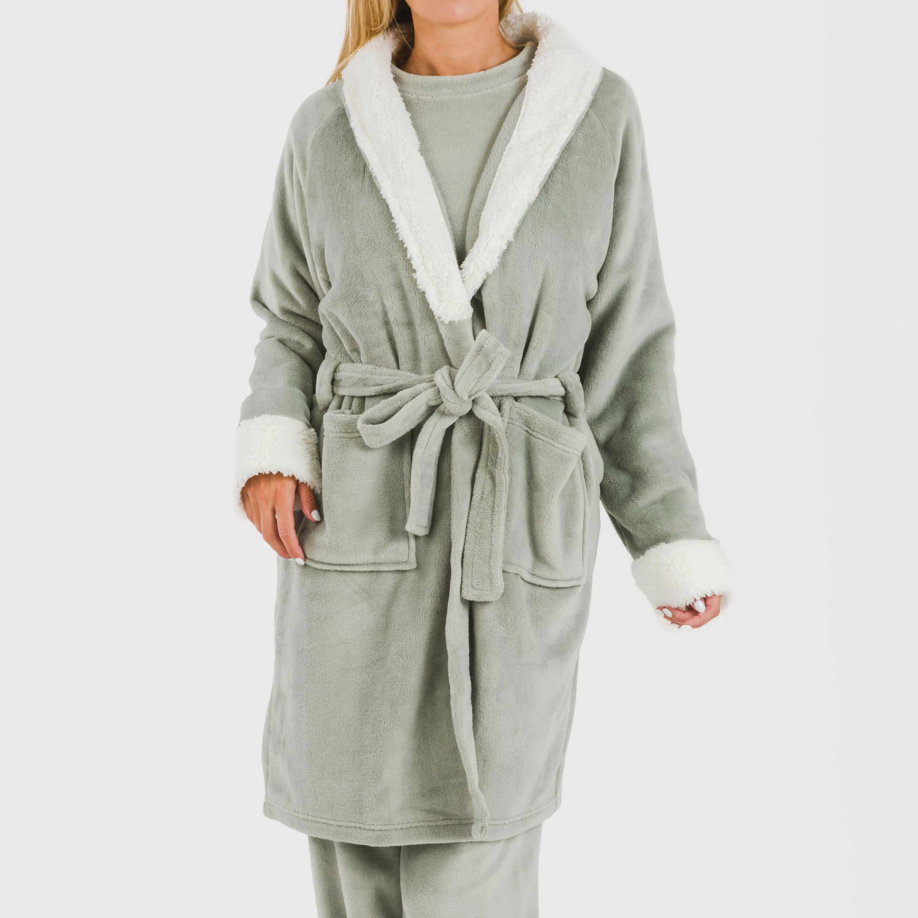 Bata terciopelo sherpa