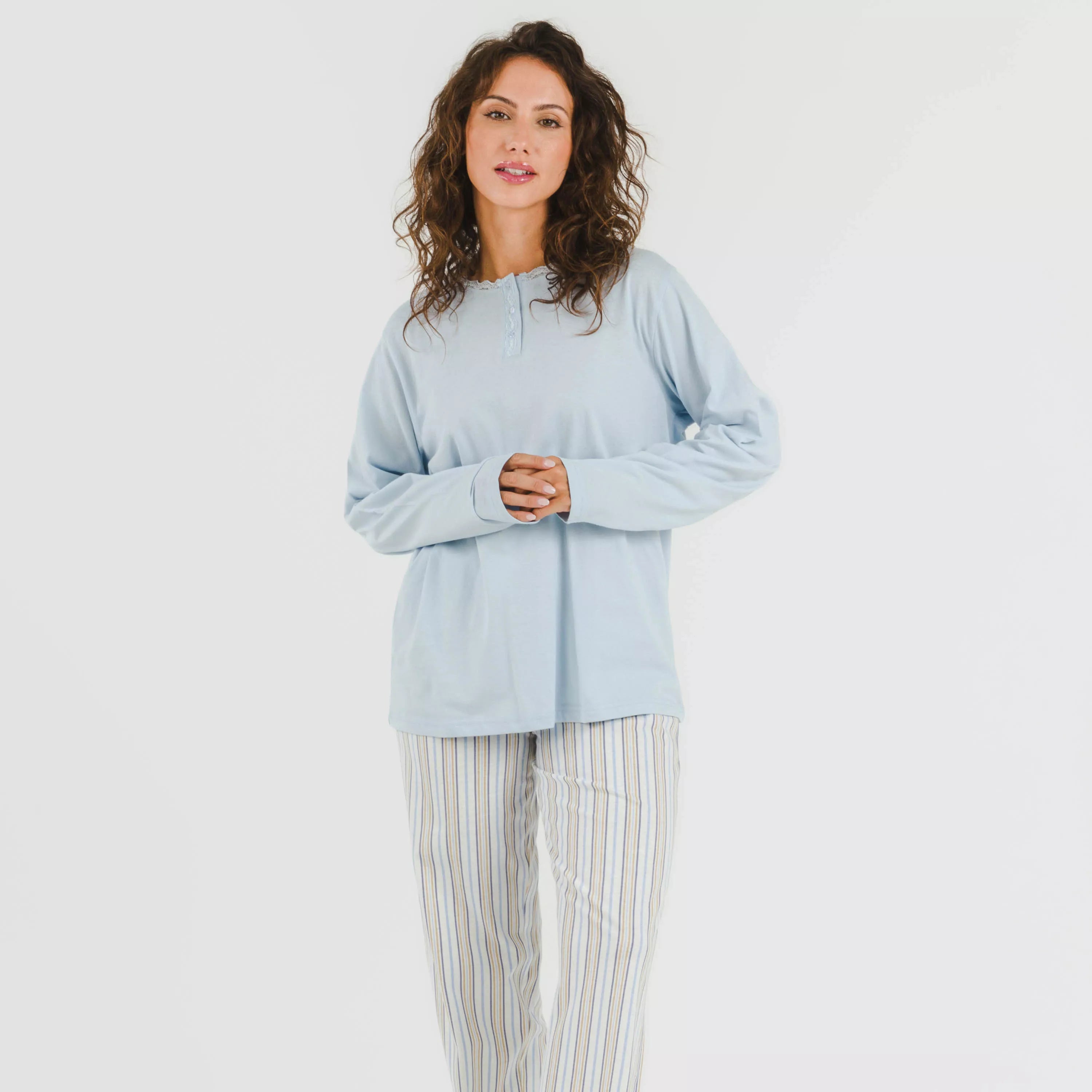 Pijama de algodão listrado azul claro