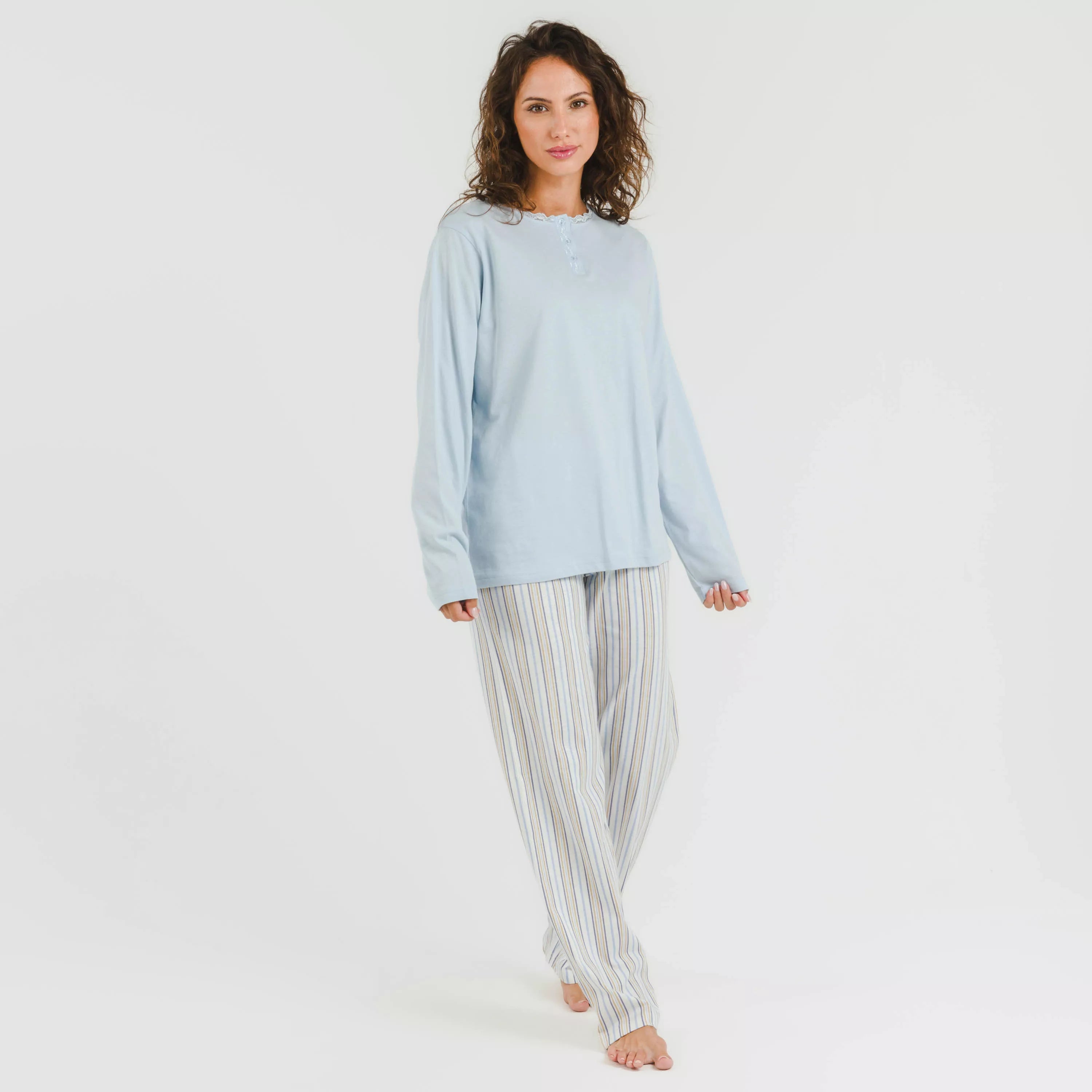 Pijama de algodão listrado azul claro