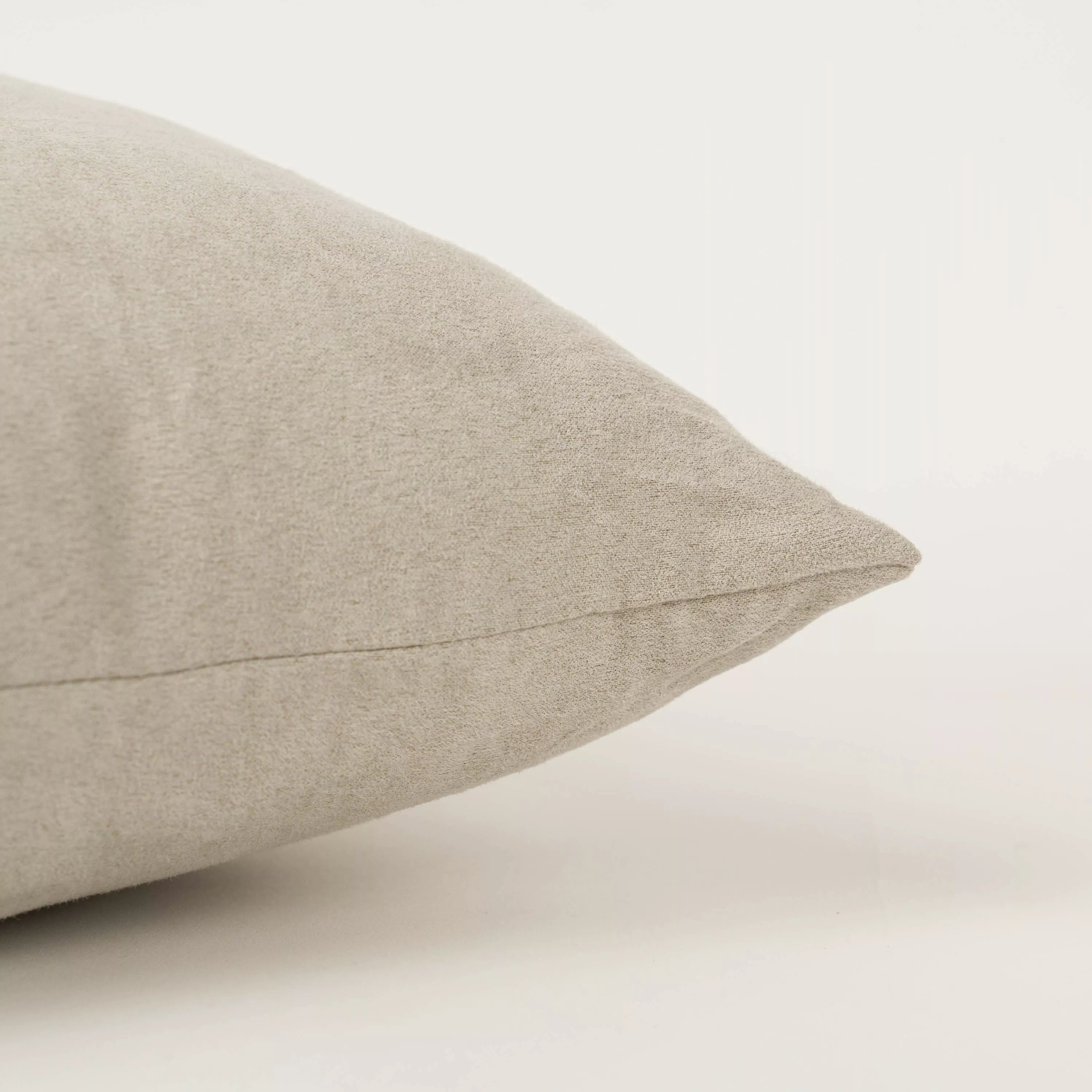 Almofada quadrada em camurça macia - capa + enchimento