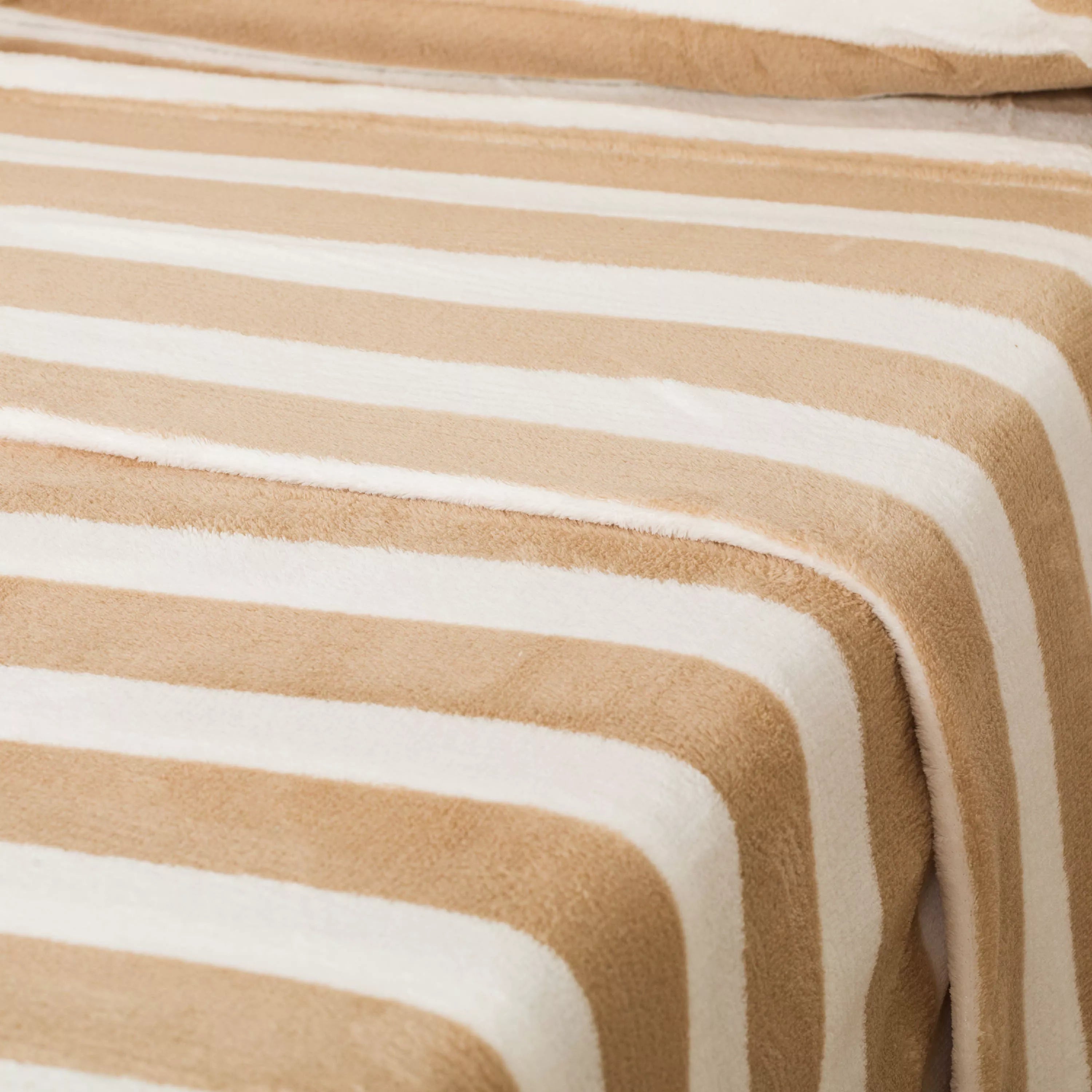 Jogo de lençóis de coral fleece Raya Vinia na cor areia