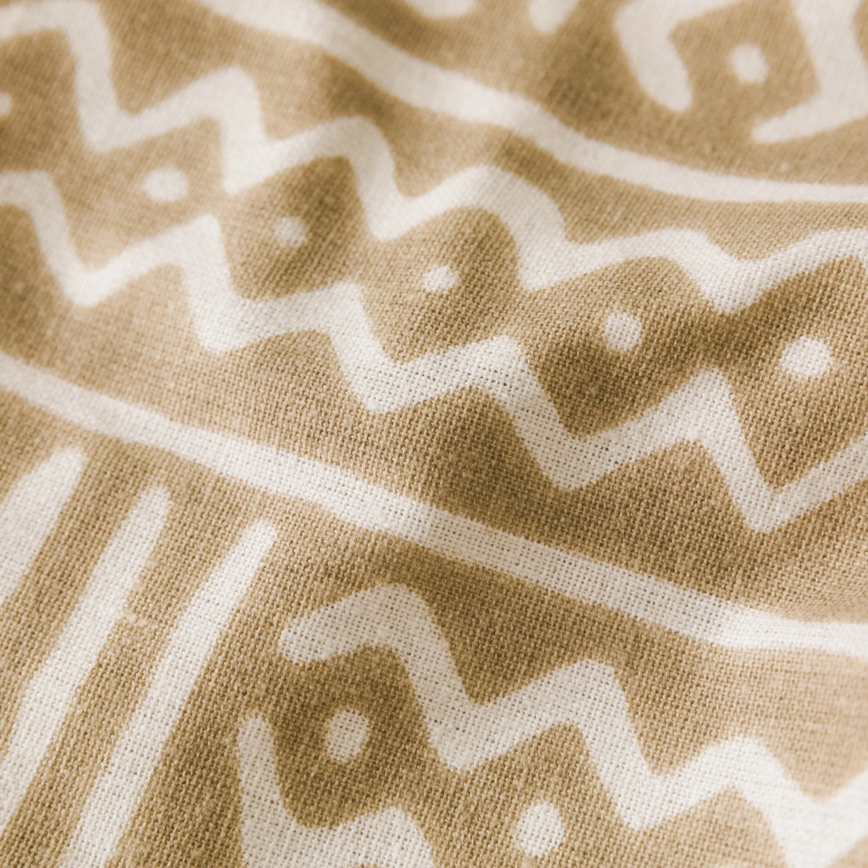 Toalha de mesa Vinuesa resistente a manchas, cor areia