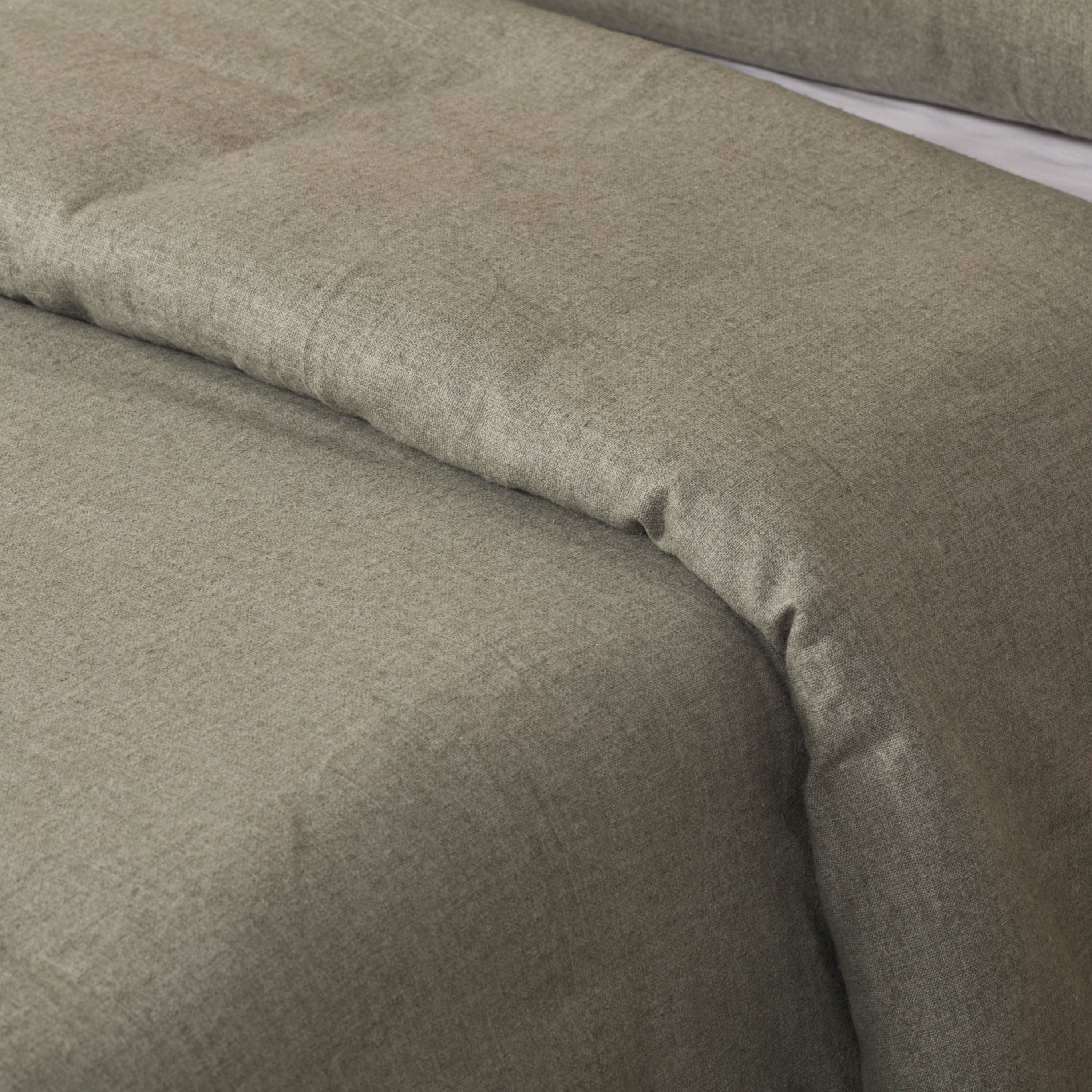 CAPA DE EDREDOM DE FLANELA LISA