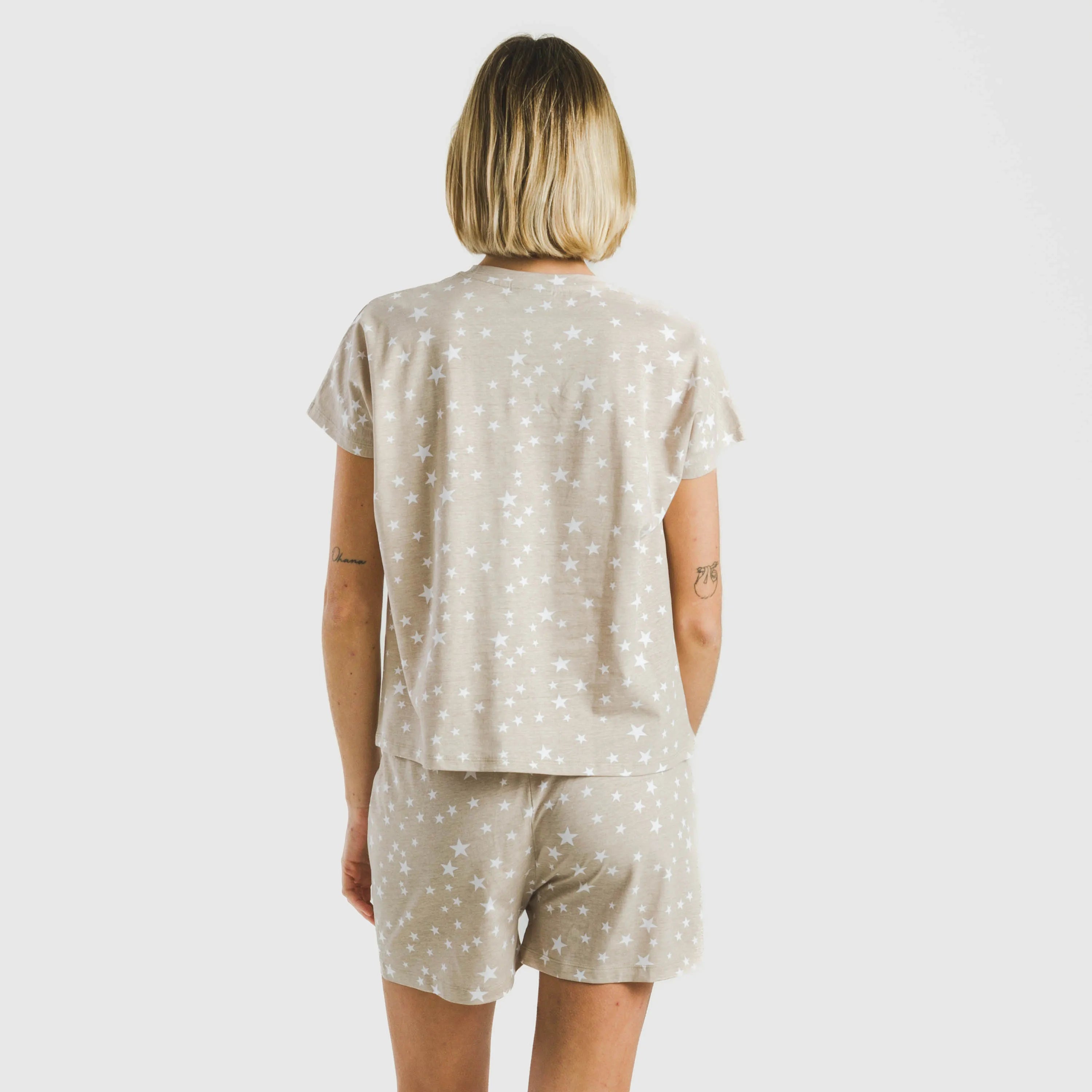 Pijama feminino de algodão com mangas curtas, "Little Star Sand"
