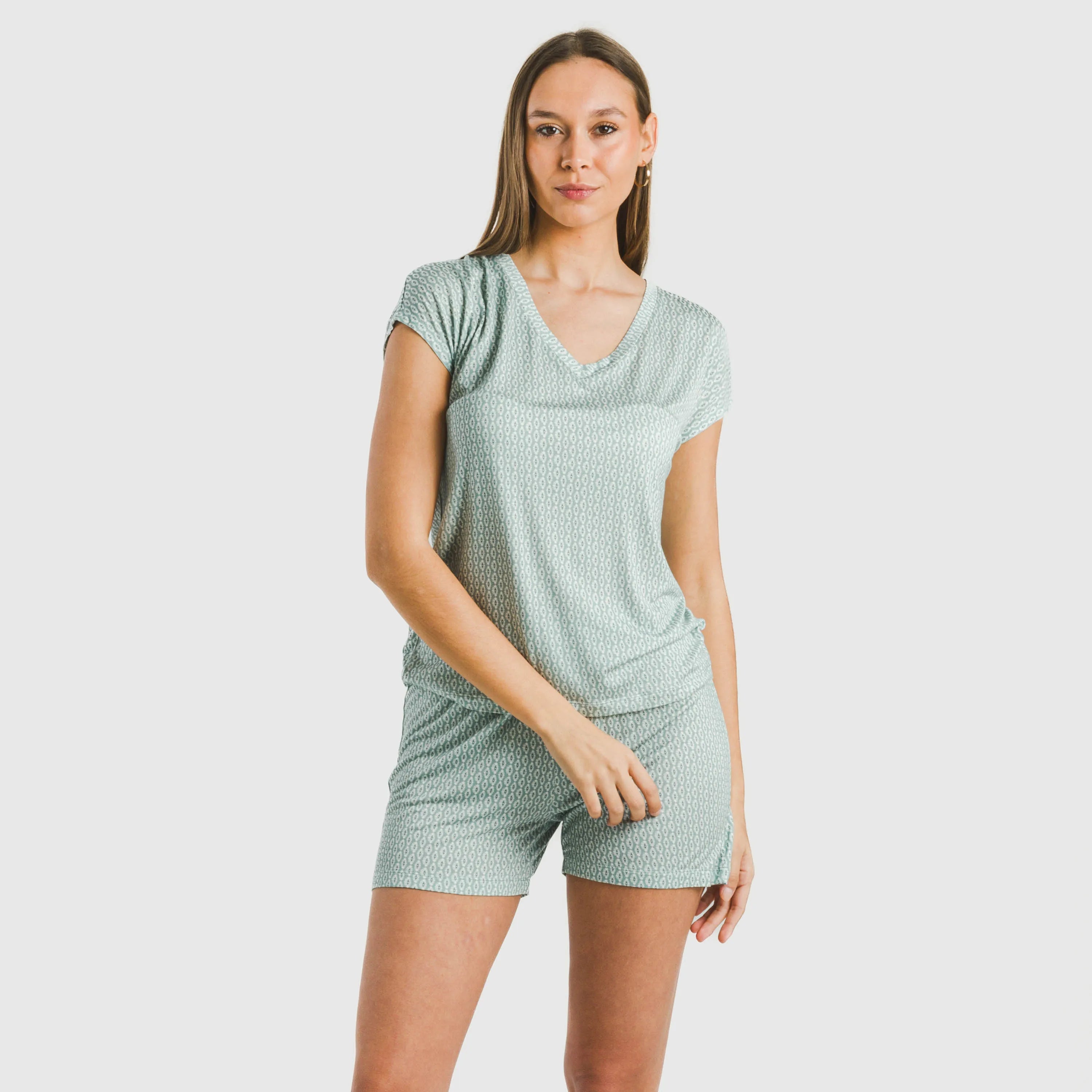 Pijama feminino Walia de viscose com mangas curtas, cor água-marinha.