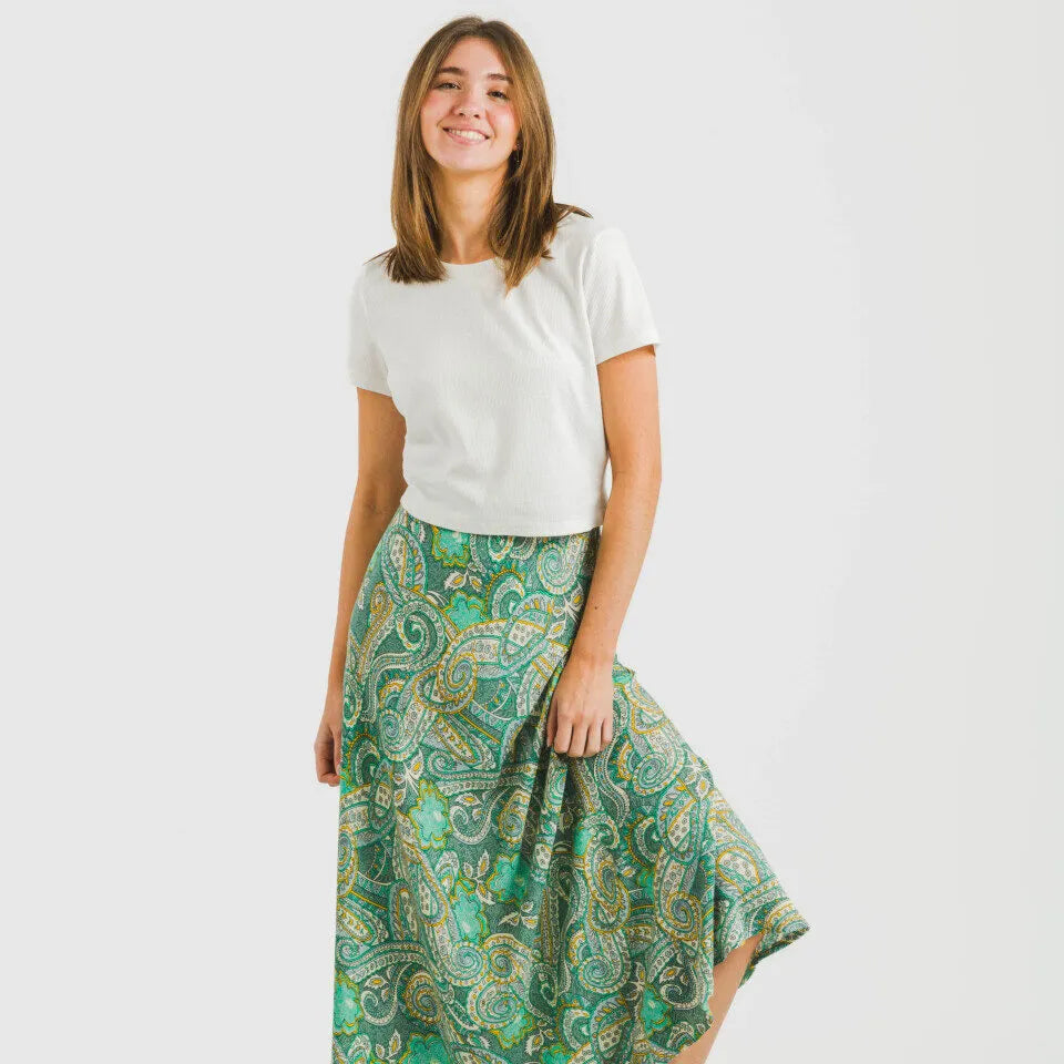 Saia midi de viscose verde Patme
