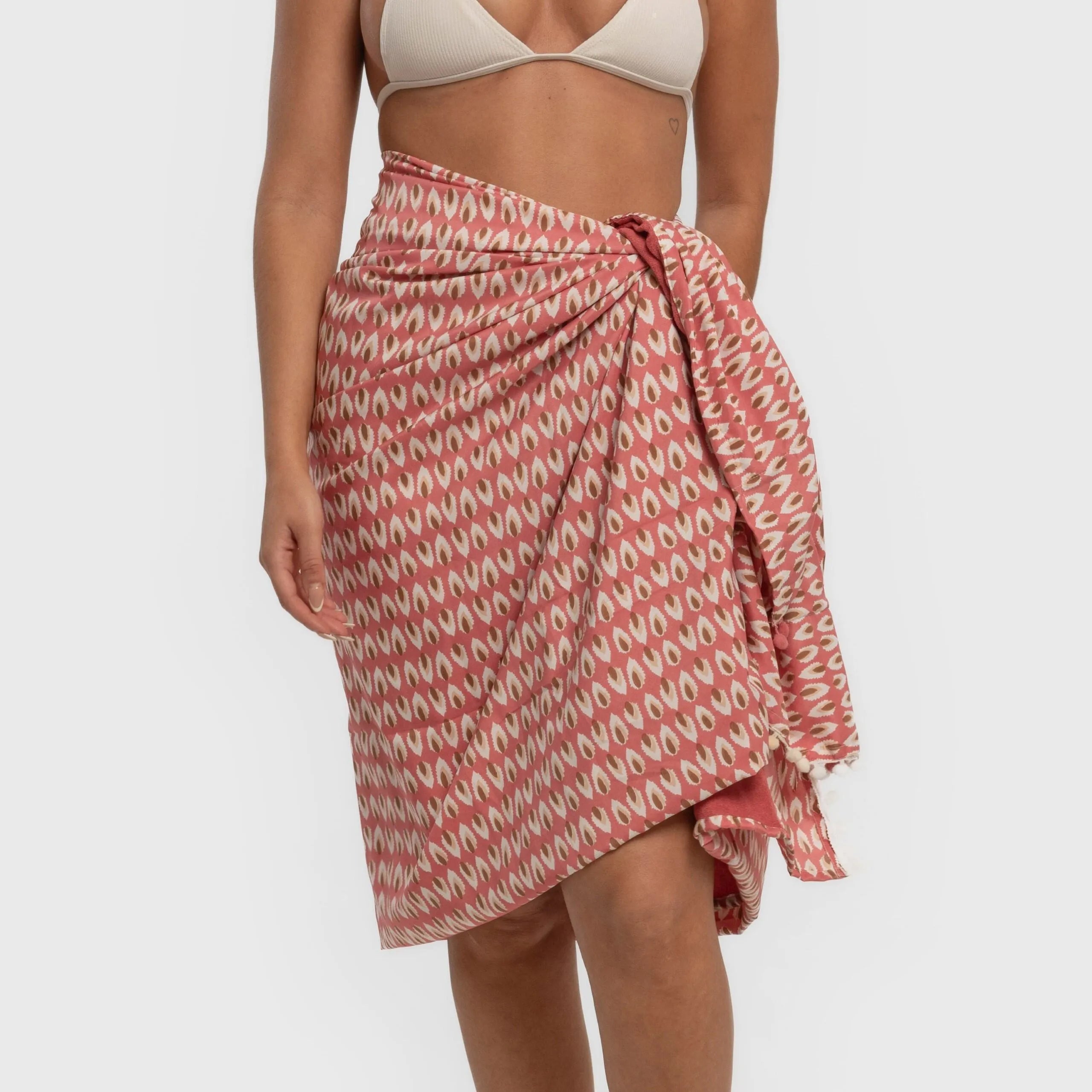 TOALHA PAREO + MOCHILA TANA