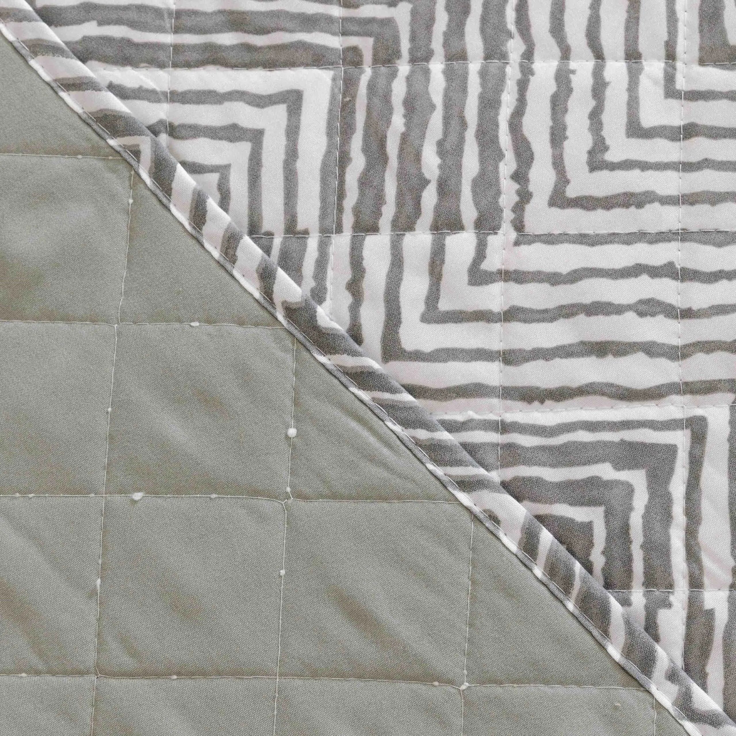 Colcha bouti Criselde verde seco