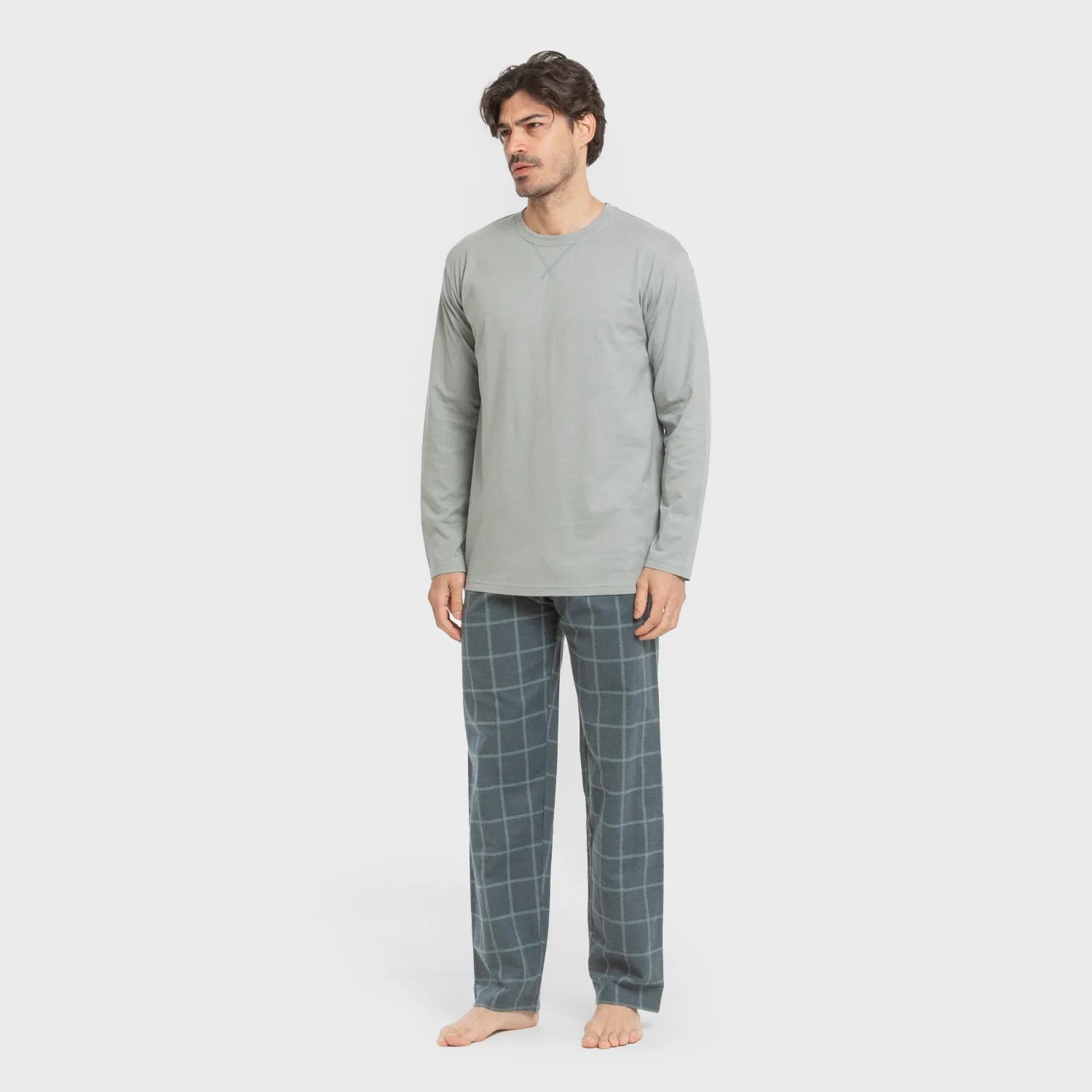 Pijama masculino de flanela, estampa xadrez andina, verde claro e azul.