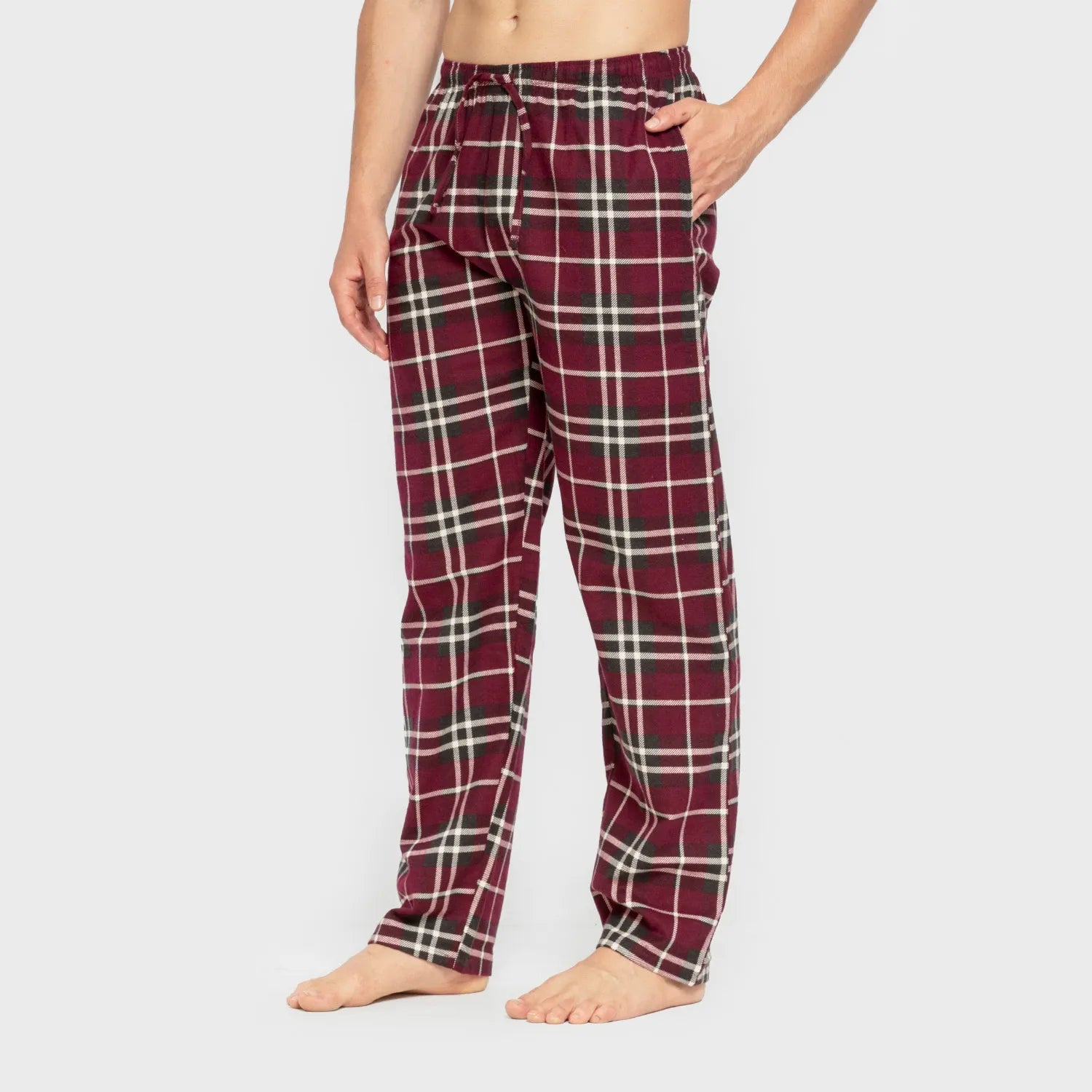 Pijama de flanela masculino, estampa xadrez Sauron, cor bordô.