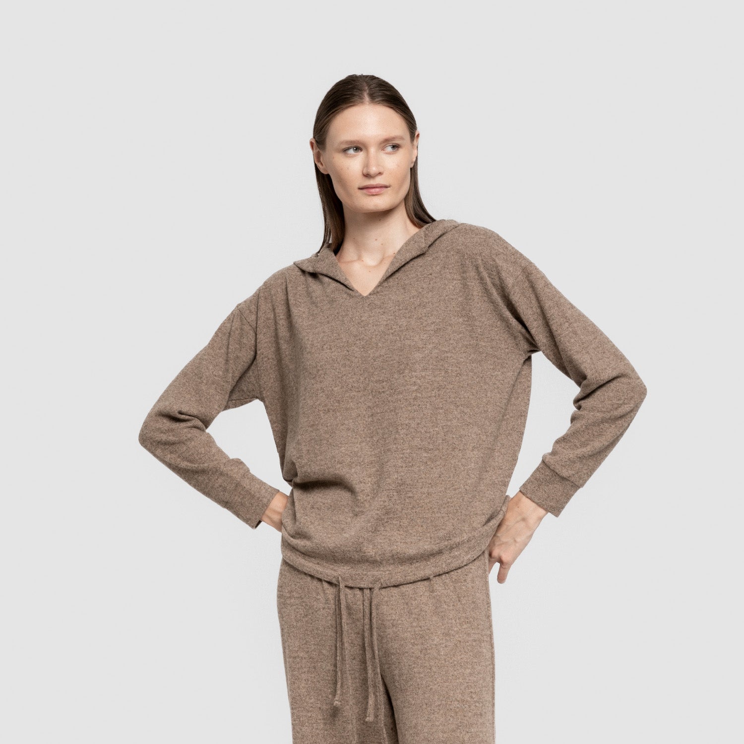 Moletom com capuz feminino extra macio New Punto, marrom