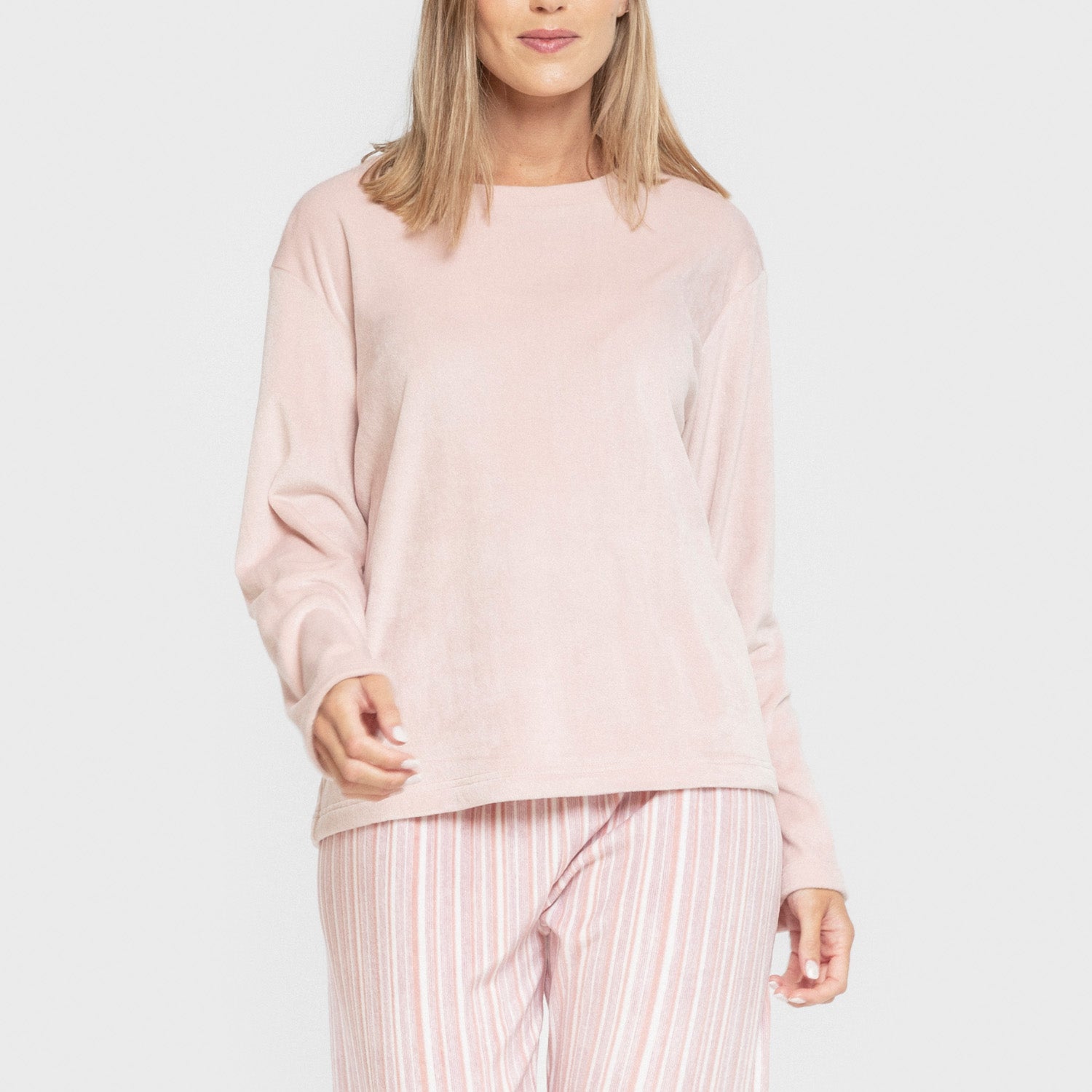 Pijama feminino de veludo super macio, listrado em tom malva e rosa.