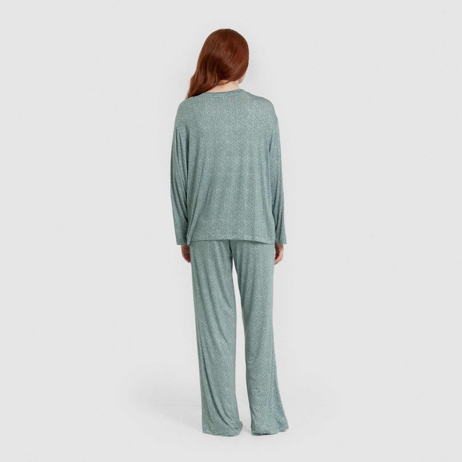 Pijama longo feminino Virgo em viscose na cor verde-água