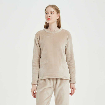 Pijama de veludo bege