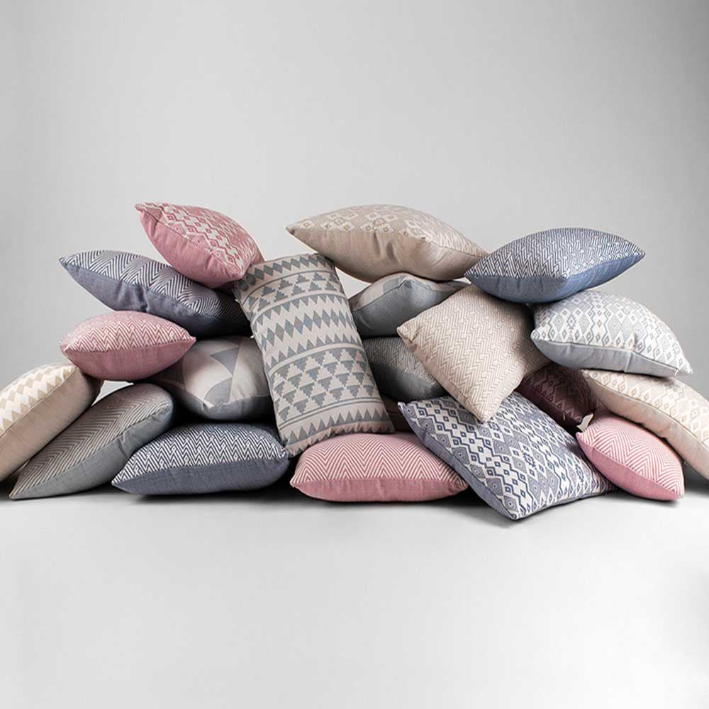 COJIN JACQUARD MADRAS - FUNDA + RELLENO