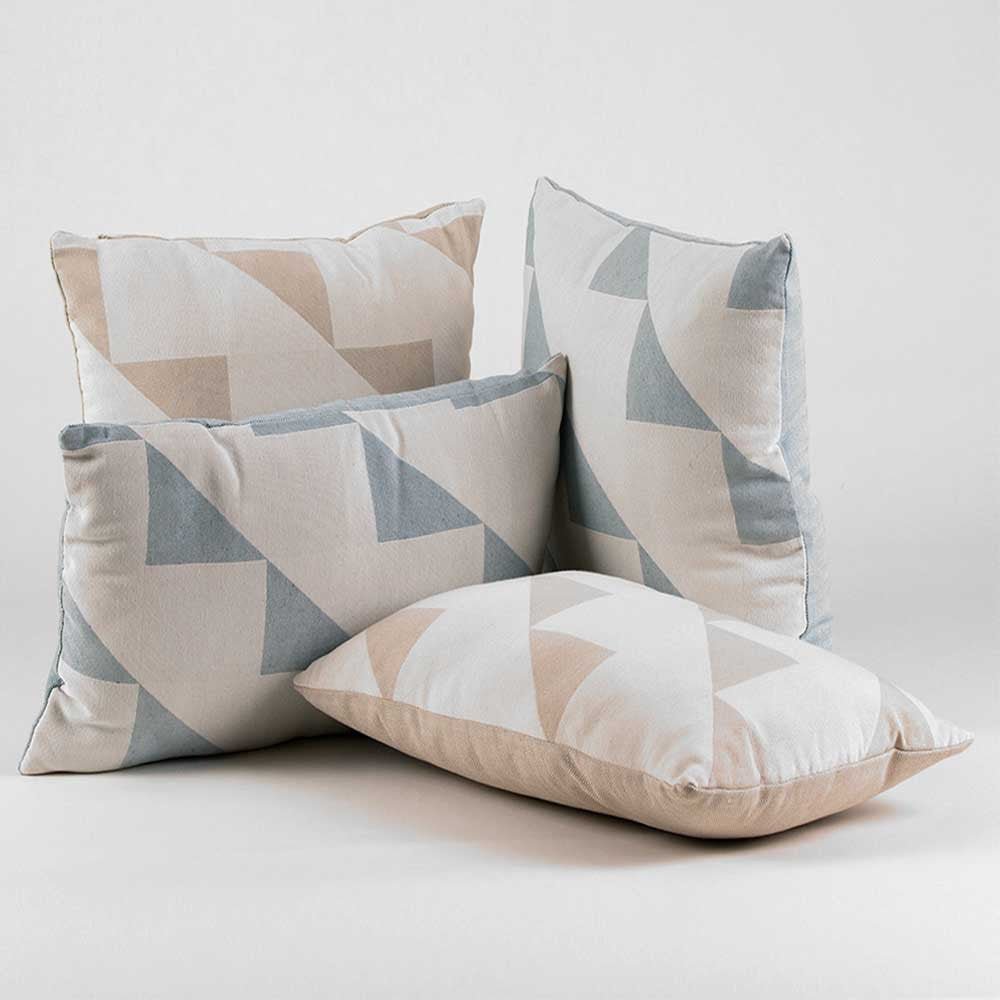 ALMOFADA COM ENCHIMENTO EM JACQUARD ESMERALDA - CAPA + ENCHIMENTO