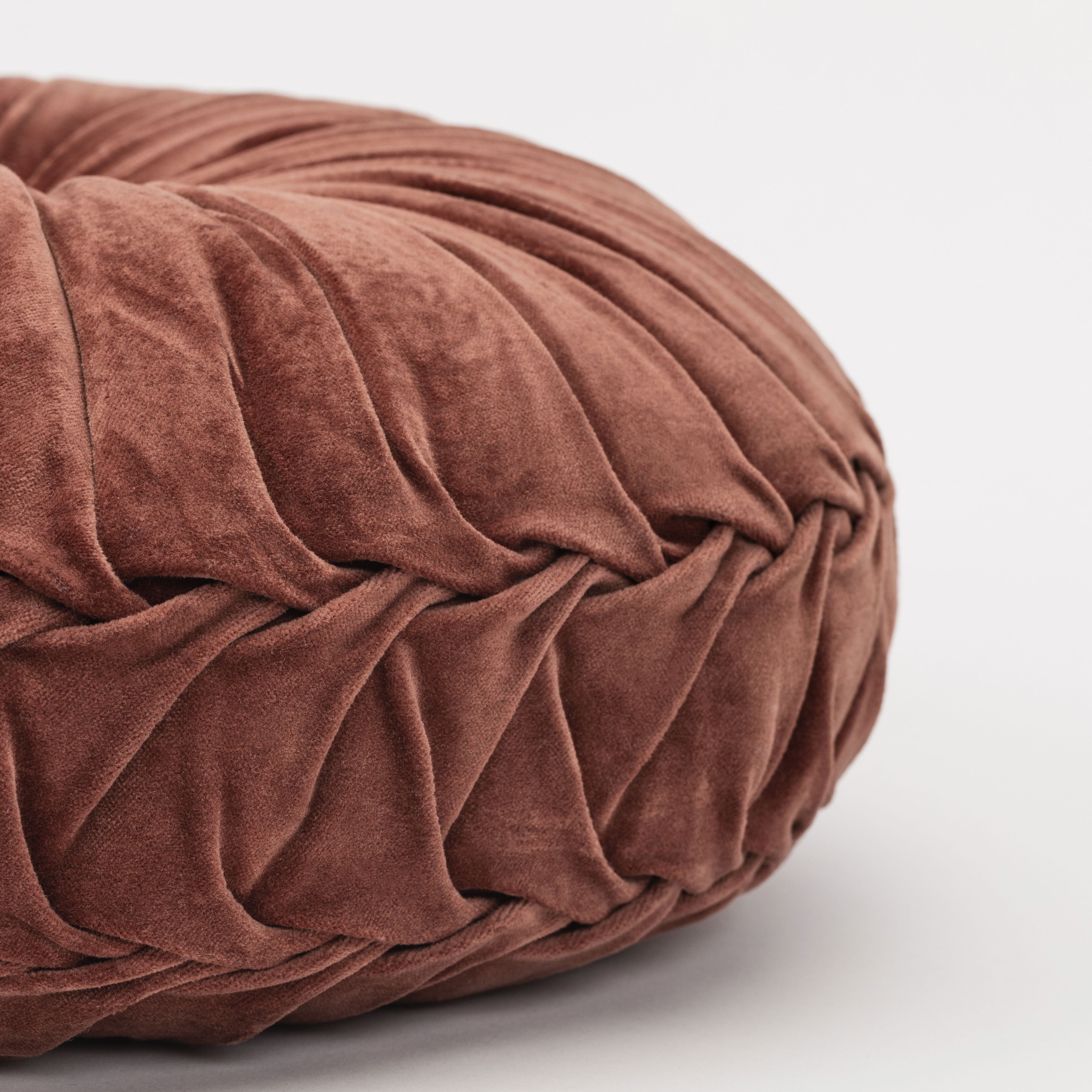 ALMOFADA DE ALGODÃO COM ESTAMPA DE FLORES EM VELUDO - CAPA + ENCHIMENTO