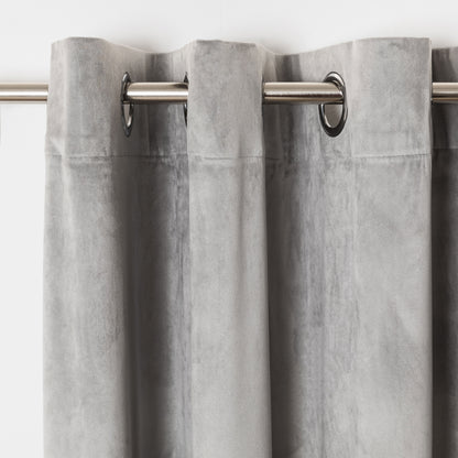 Nova cortina de veludo perolado