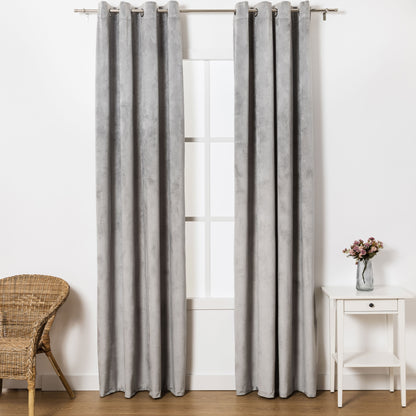 Nova cortina de veludo perolado