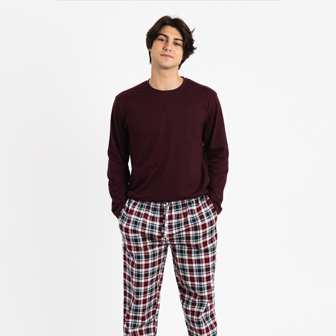 Pijama de flanela masculino Bernardo na cor bordô.