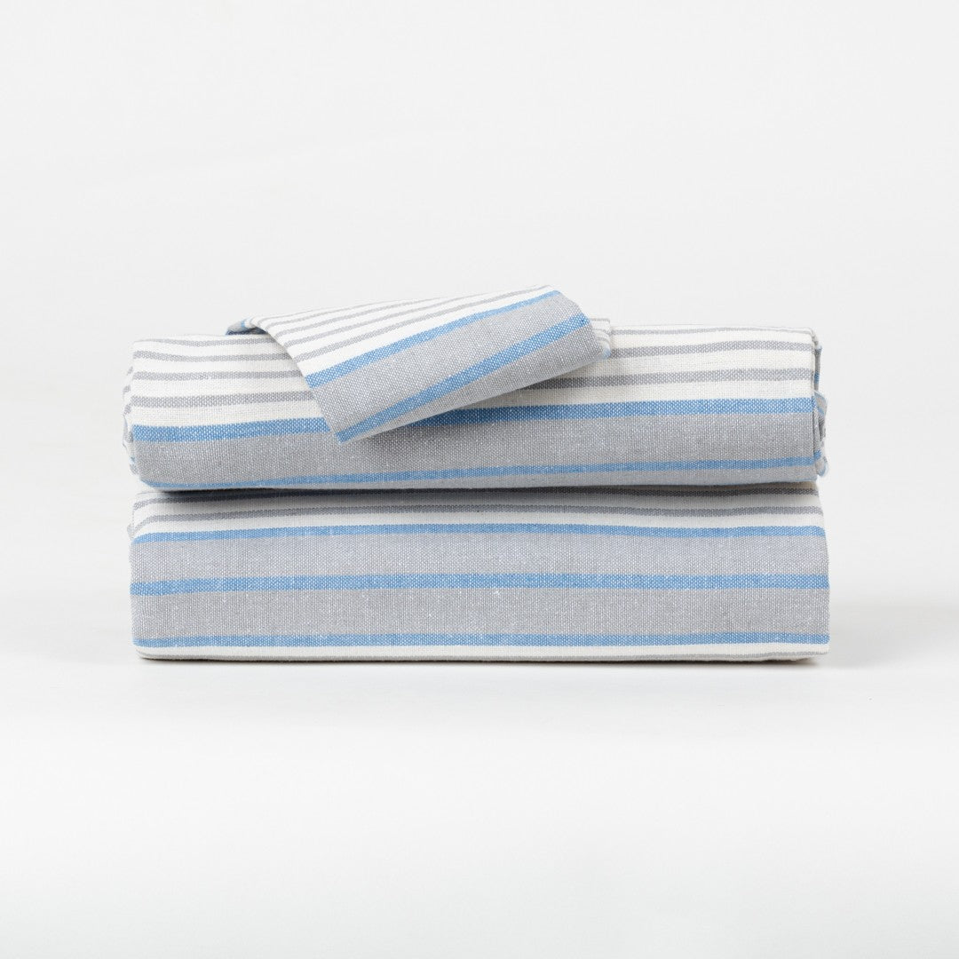Toalha de mesa listrada em índigo