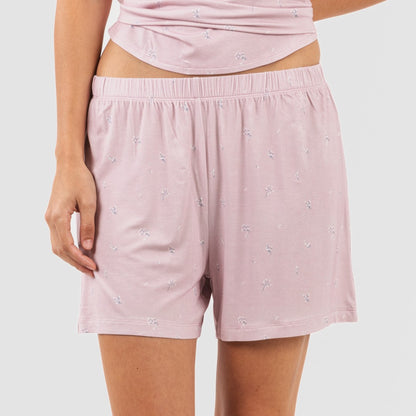 Pijama feminino Melanie em viscose cor malva com suspensórios.