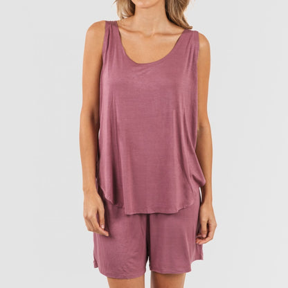 Pijama feminino liso de viscose com suspensórios