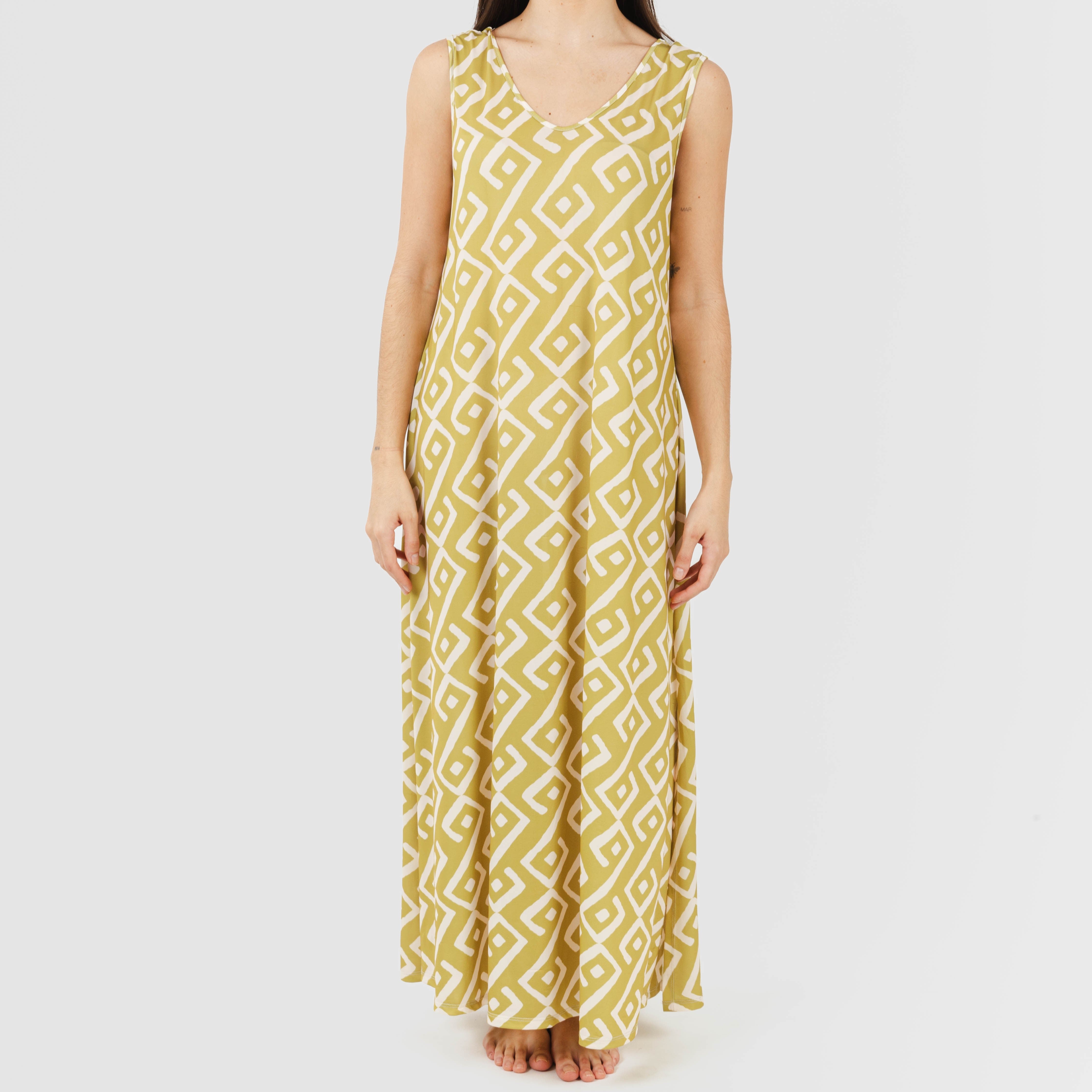 VESTIDO BALADI DE ALÇAS LONGAS E MACIAS