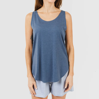 Pijama curto de algodão, listrado em índigo.