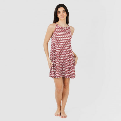 Vestido curto Alino sem alças em crepe cor berinjela com alças finas.