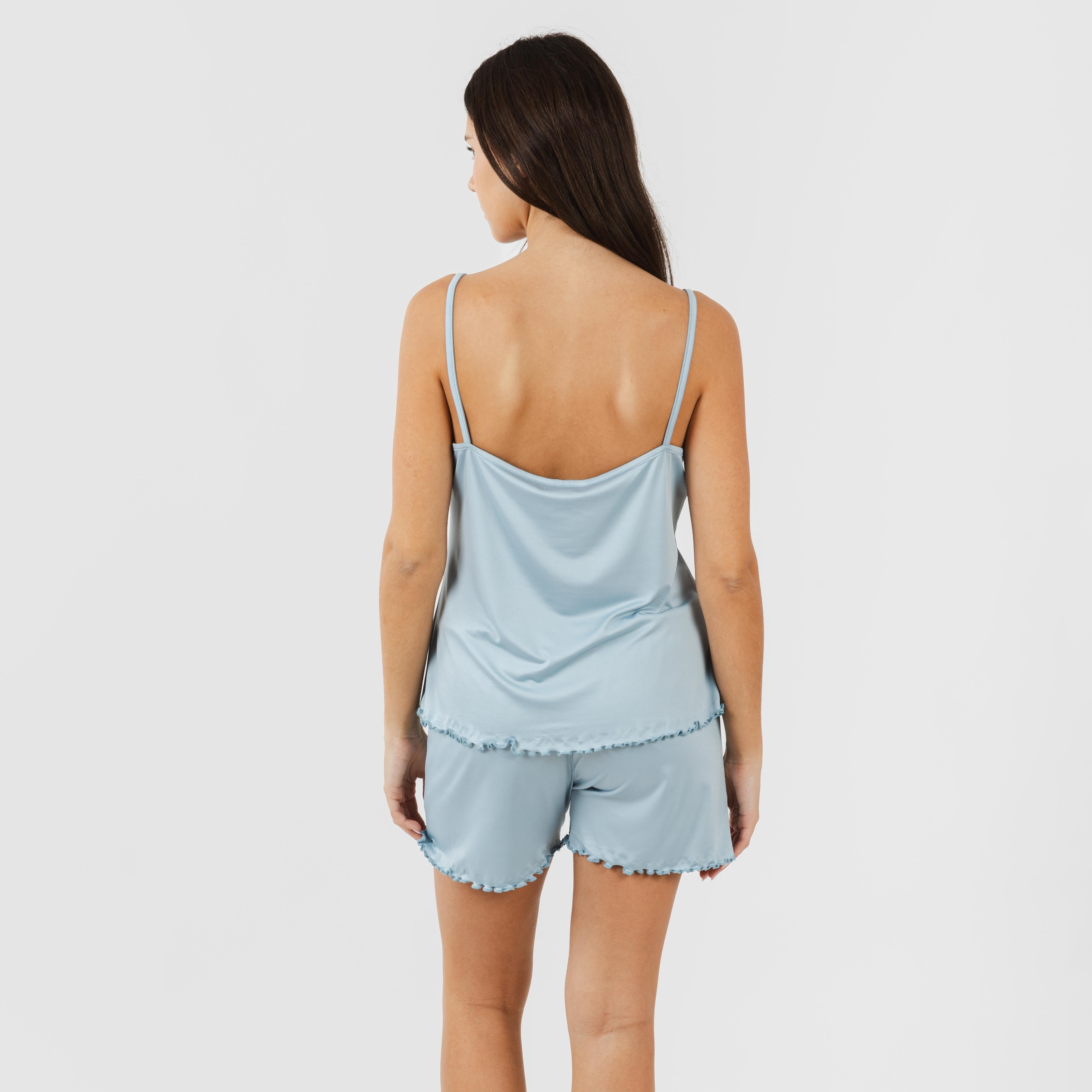 pijama azul celeste com toque sedoso e ombreiras