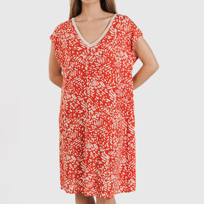 Vestido curto Miquela com mangas fluidas e macias, estampa de azulejos