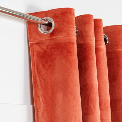 Nova cortina de veludo