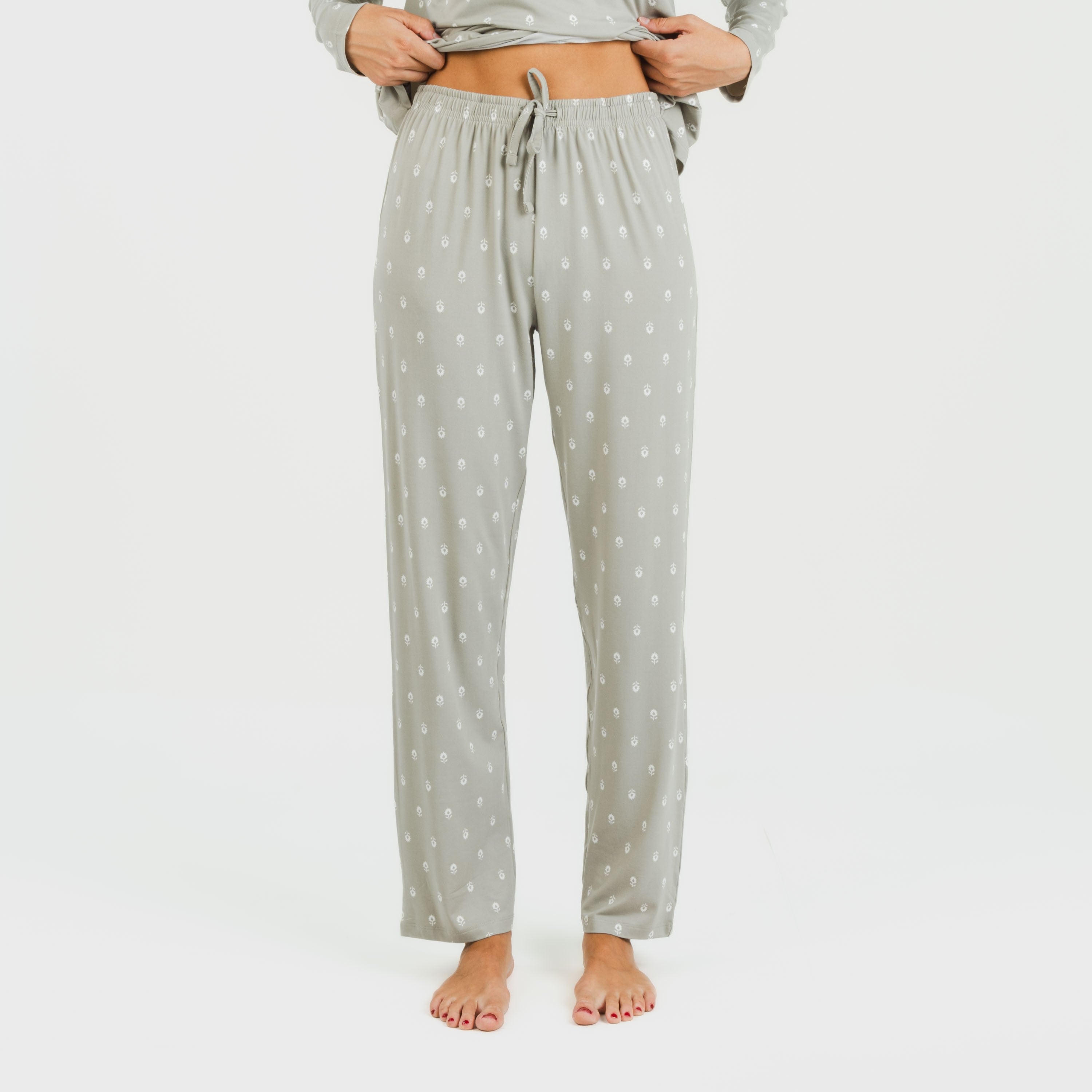 Pijama longo feminino macio verde bebê para caça.