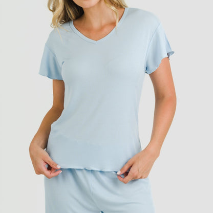 Pijama feminino de manga curta em tecido canelado de viscose liso.