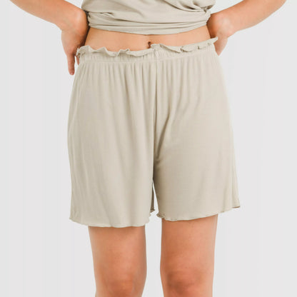 Pijama feminino de manga curta em tecido canelado de viscose liso.